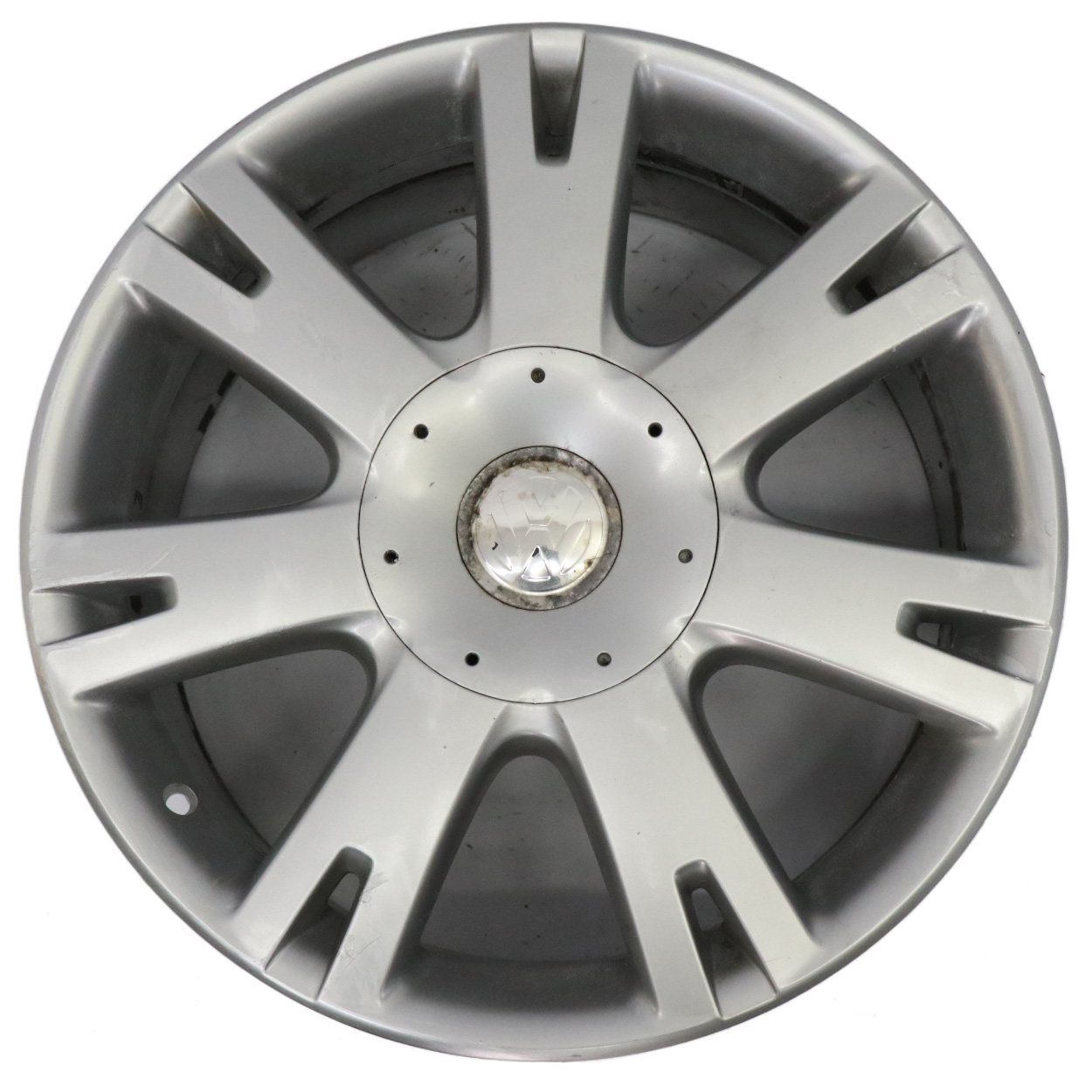 VW Volkswagen Touareg 7L Silberne Leicht Metall Felge 18" ET:57 8J 7L6601025L