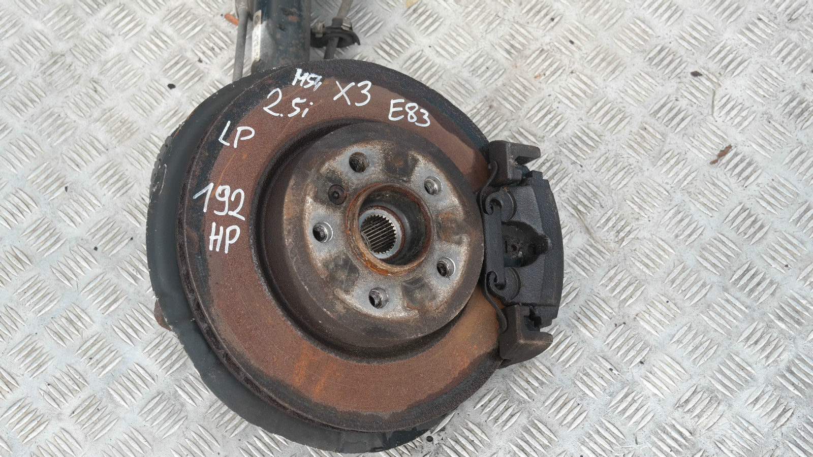 BMW X3 er E83 2.5i M54 Federbein Schwenklager Bremsscheibe Vorne Links