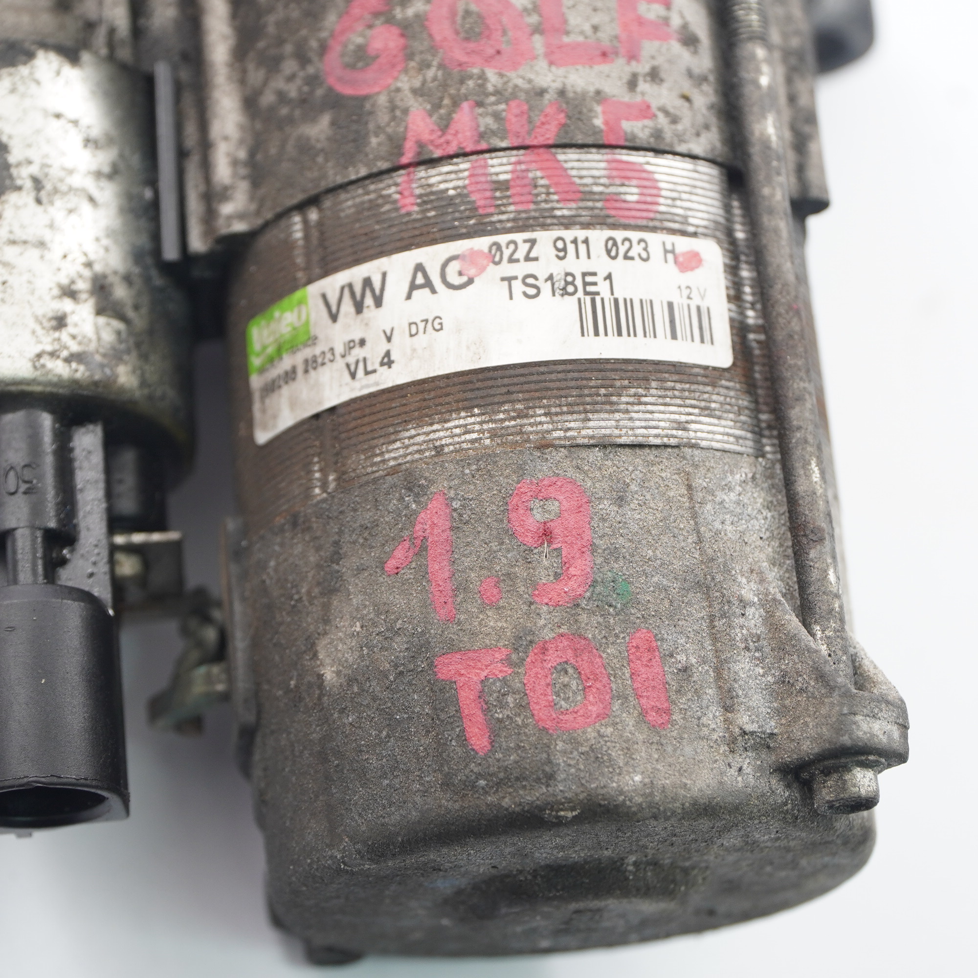 Volkswagen VW Golf V 1.9 TDI Diesel Motor Starter Motor 02Z911023H