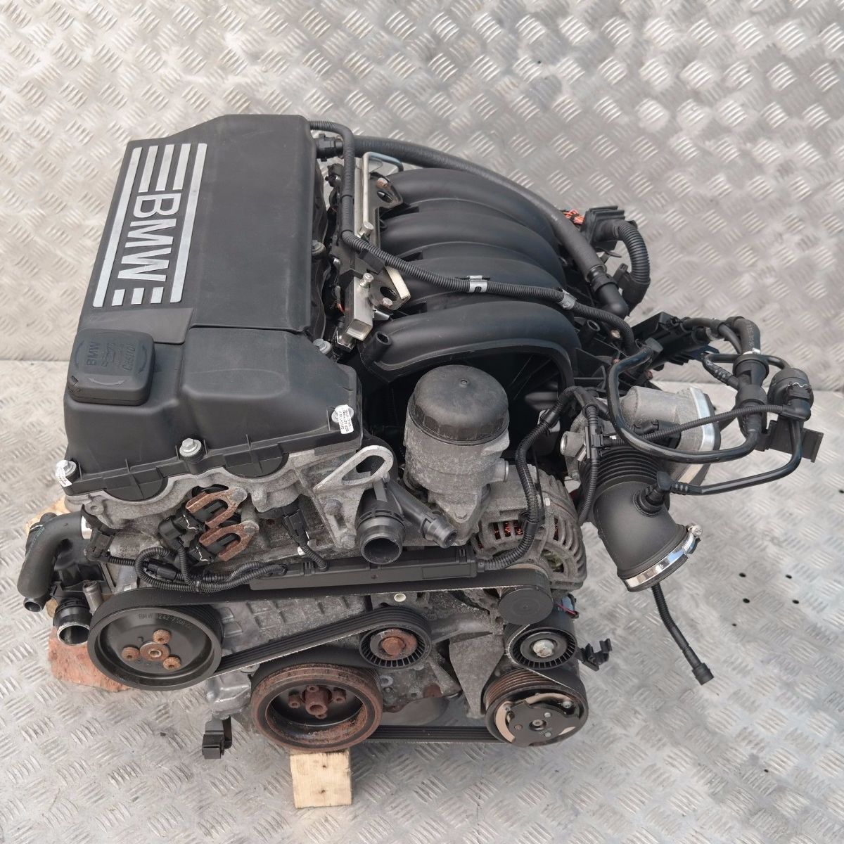 BMW 1 3 er E87 E90 116i 316i 116PS kompletter Motor N45B16A 96 000 km GARANTIE