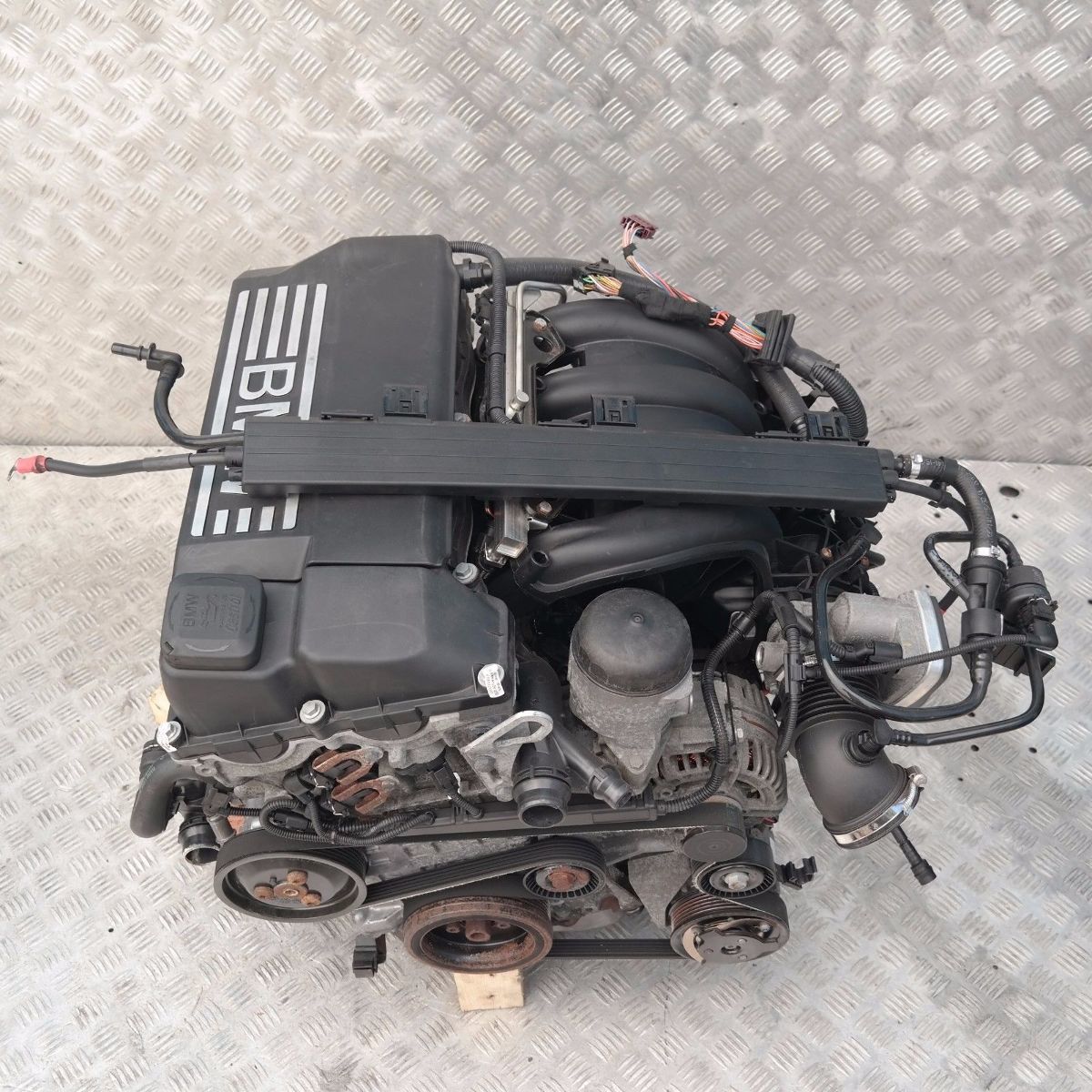 BMW 1 3 er E87 E90 116i 316i 116PS kompletter Motor N45B16A 96 000 km GARANTIE