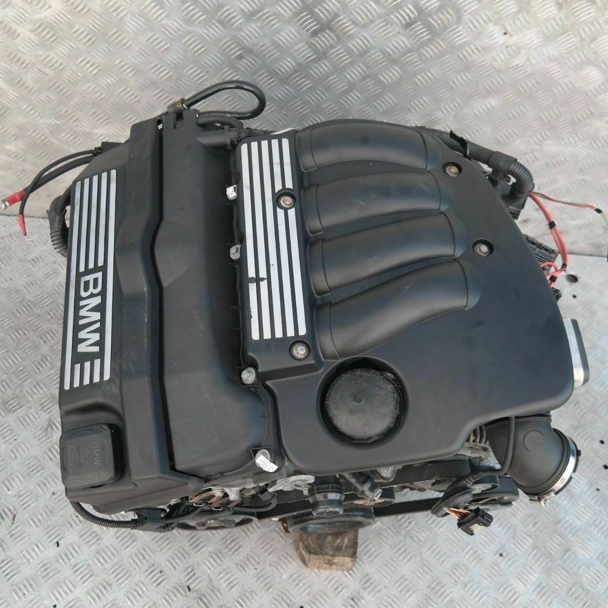 BMW 1 3 E87 E90 E91 120i 320i 150PS kompletter Motor N46B20B 96 000 km GARANTIE