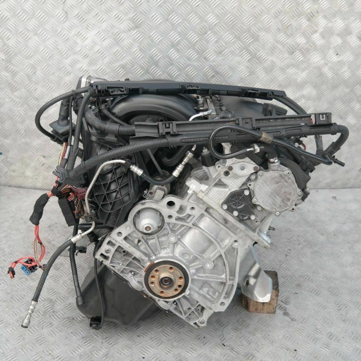 BMW 1 3 E87 E90 E91 120i 320i 150PS kompletter Motor N46B20B 96 000 km GARANTIE