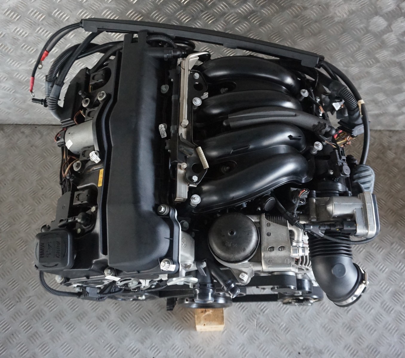 BMW 1 3 E87 E90 E91 120i 320i 150PS Kompletter Motor N46B20B 48 000 km GARANTIE