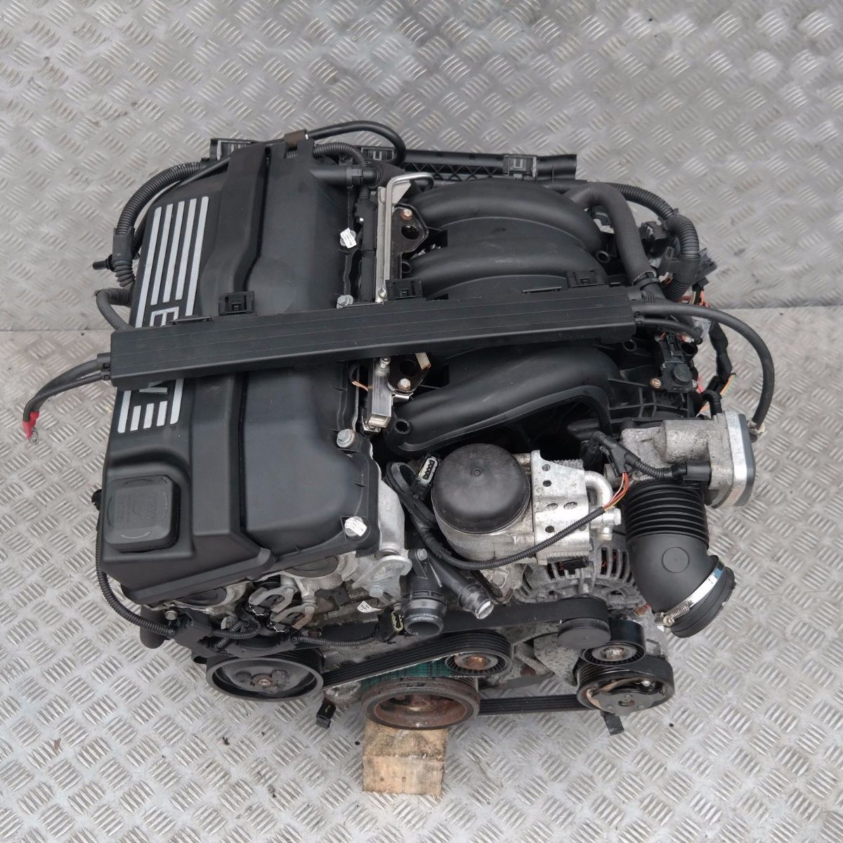 BMW 1 3 E87 E90 E91 118i 318i 129PS kompletter Motor N46B20B 128 000 km GARANTIE