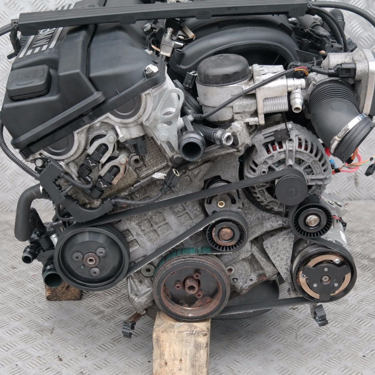 BMW 1 3 E87 E90 E91 118i 318i 129PS kompletter Motor N46B20B 128 000 km GARANTIE