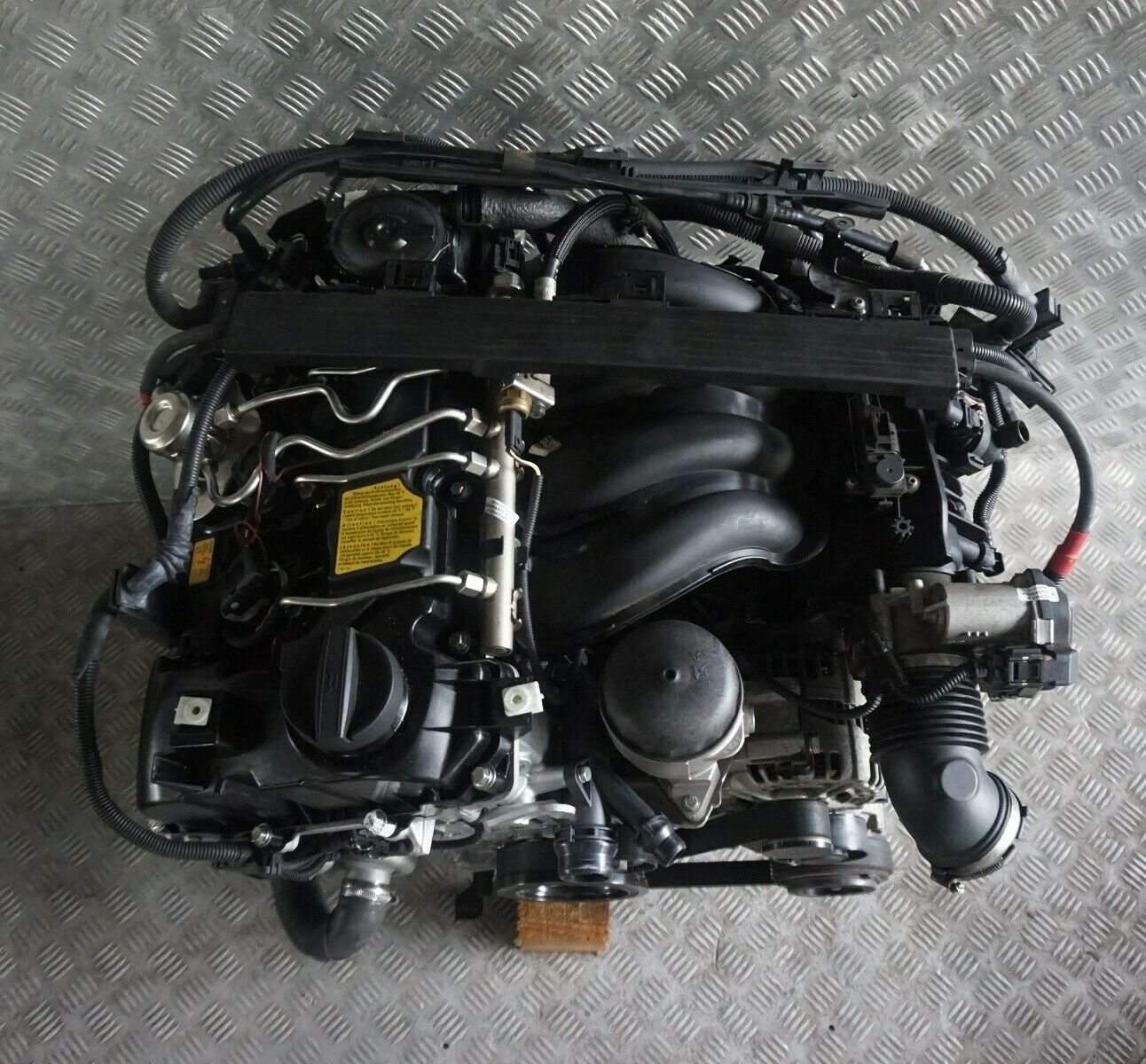 BMW E81 E87 LCI E90 116i 316i 122PS kompletter Motor N43B16AA 16000km GARANTIE