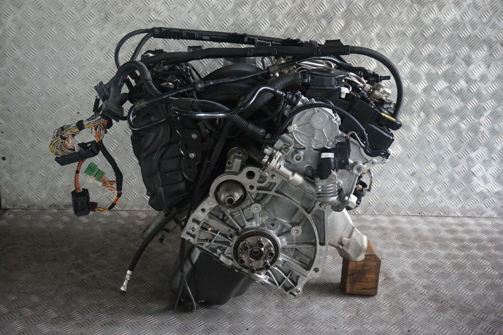 BMW E81 E87 LCI E90 116i 316i 122PS kompletter Motor N43B16AA 16000km GARANTIE