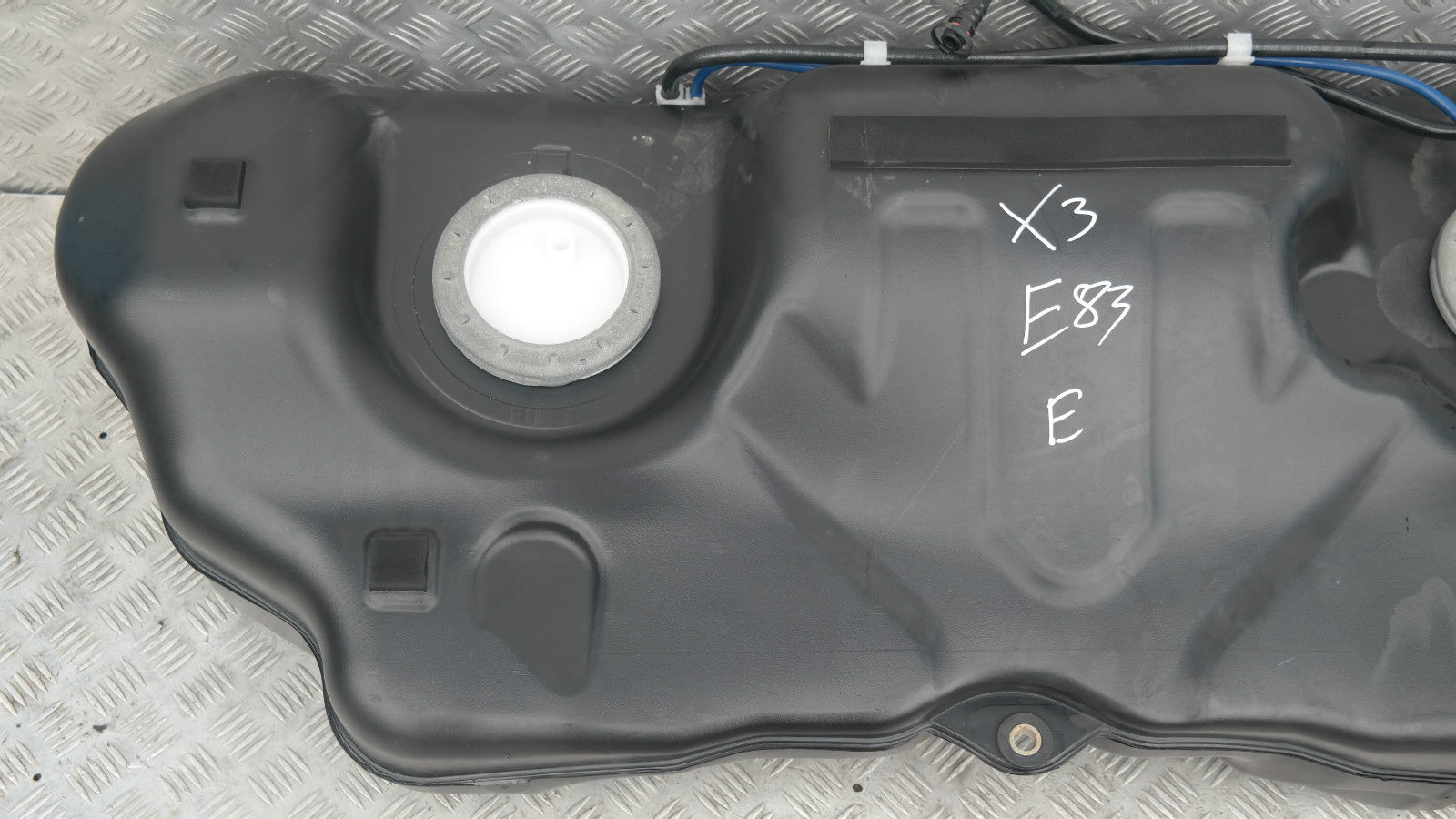 BMW X3 er E83 E83N LCI Kompletter Kraftstofftank Benzin N46 M54 7194746