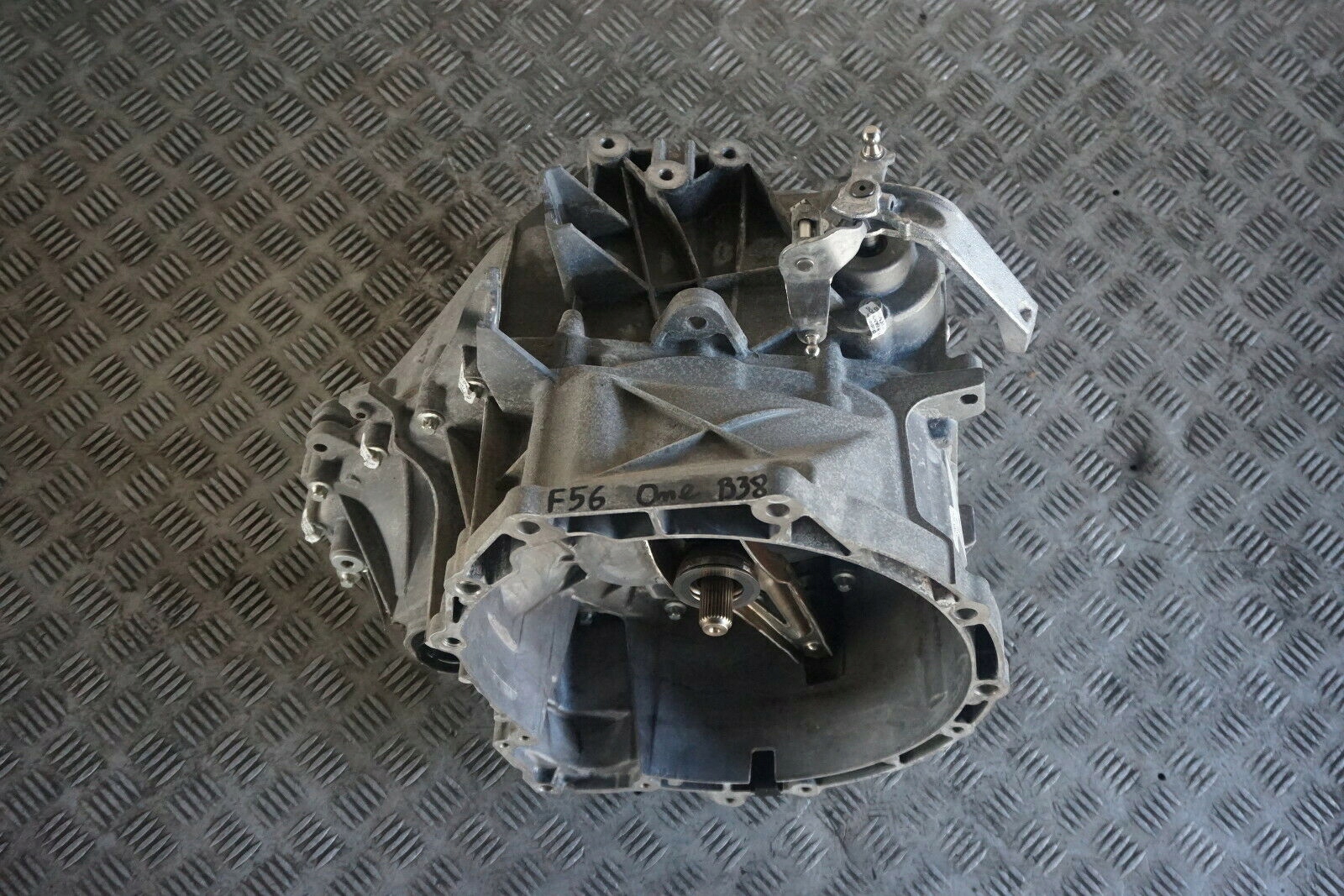 BMW Mini One F55 F56 Benzin B38 Schaltgetriebe 8687637 BAE GS6-58BG GARANTIE