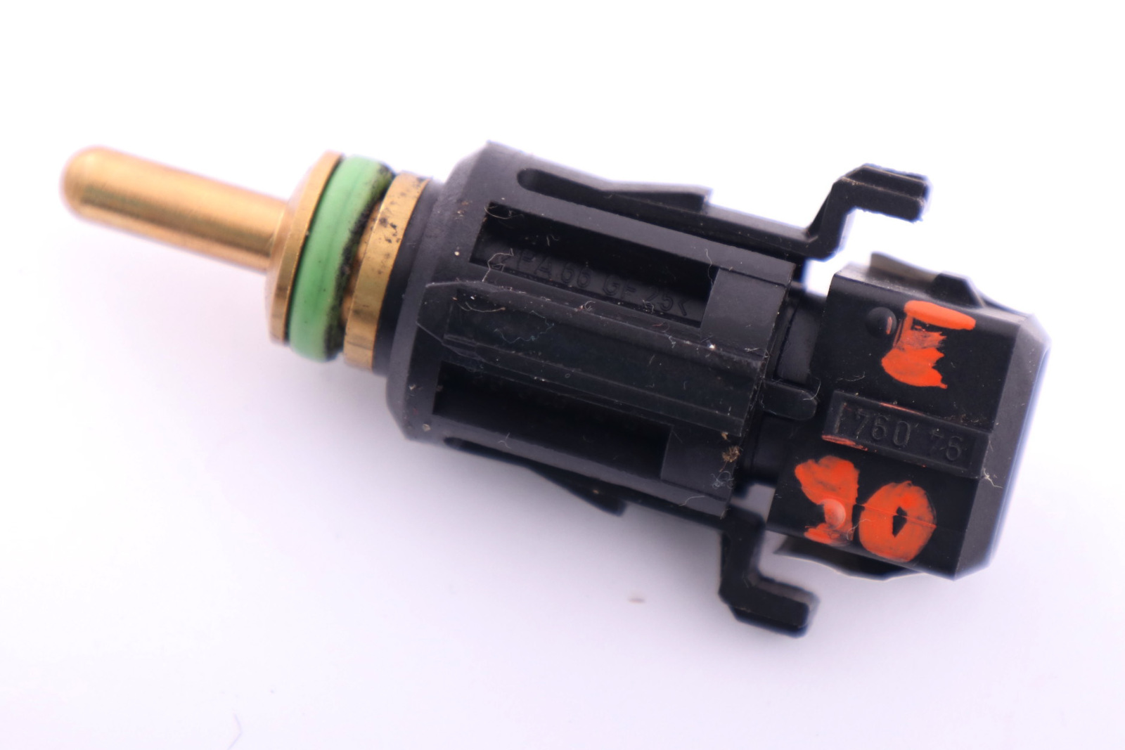 BMW 1 3 5 7 er E60 E61 E65 E70 E87 E90 Temperatursensor Kühlmittel 1433077