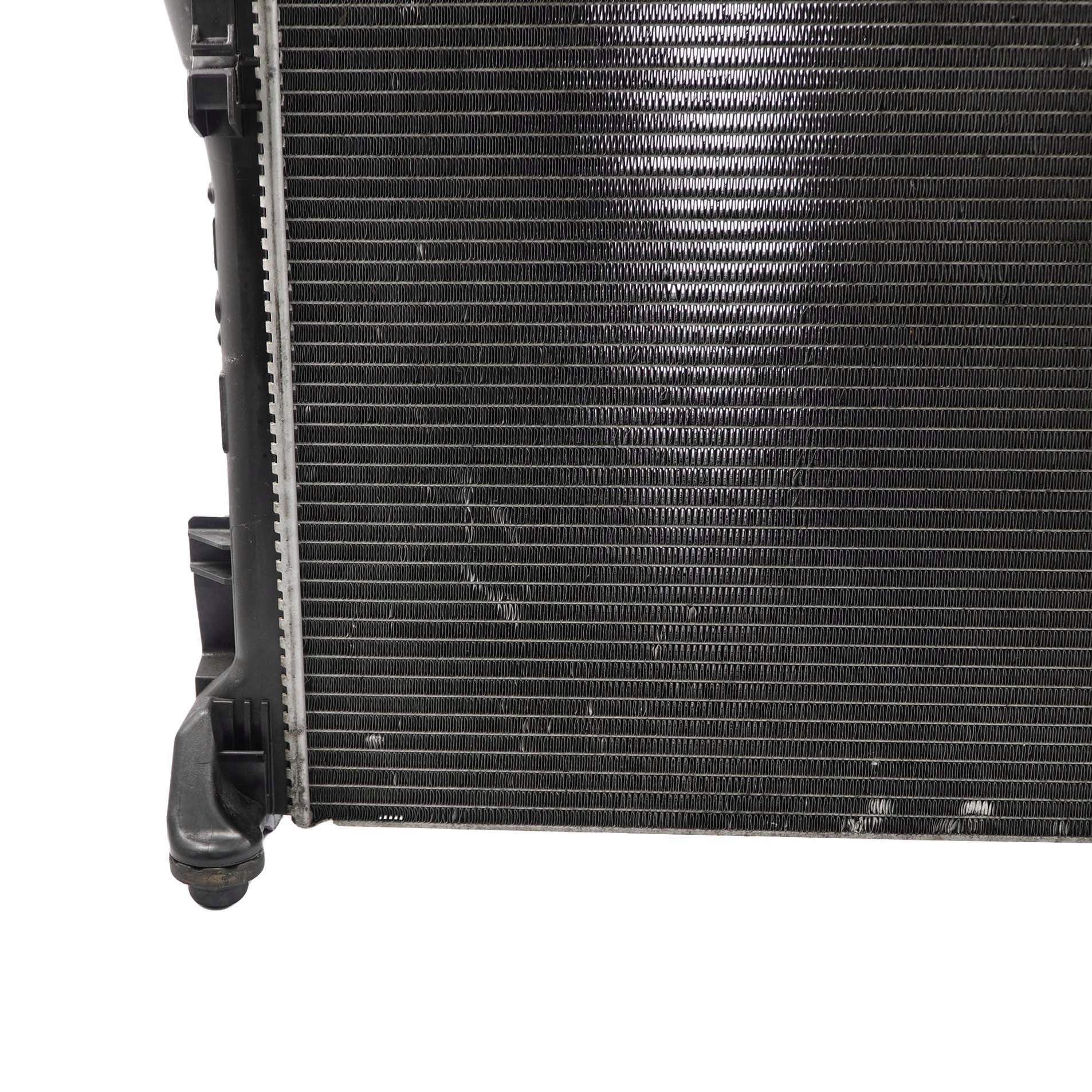 Mercedes-Benz C E W204 W207 W212 Motorkühlung Kühler Radiator A2045004303