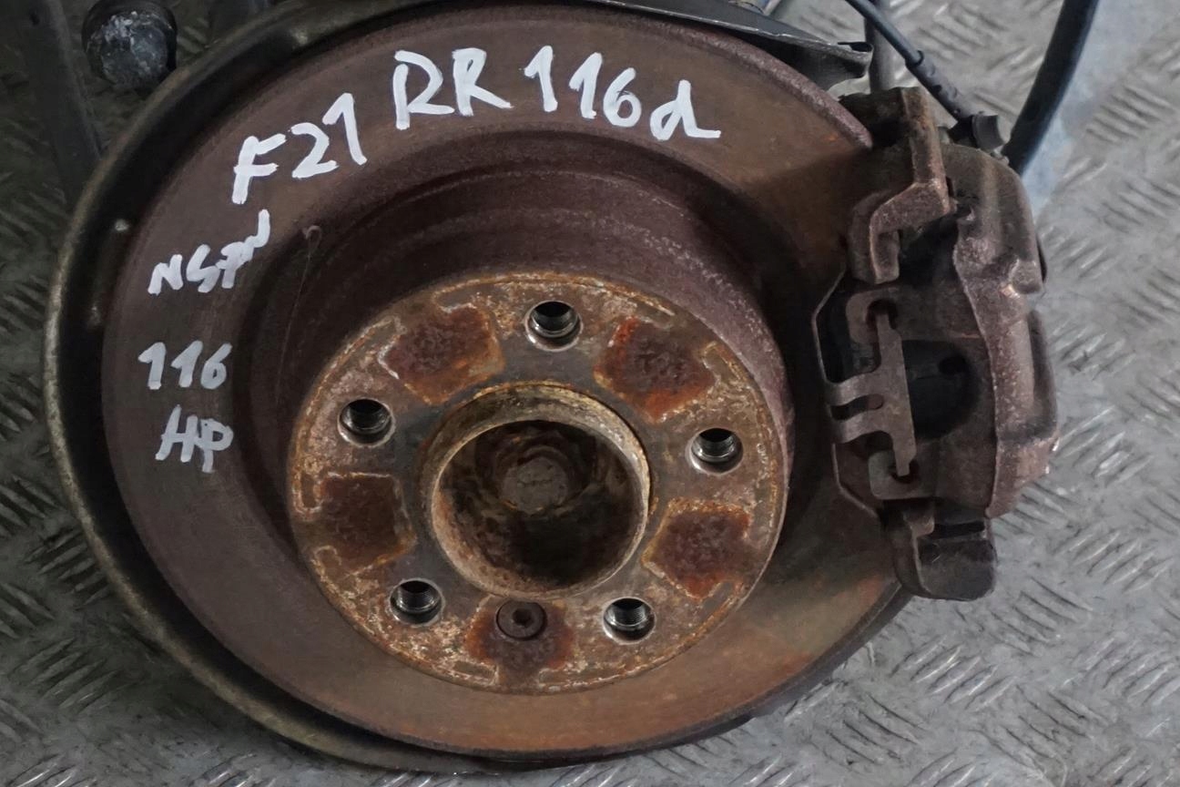 BMW 1 Reihe F21 116d N47N Schwenklager Radträger Bremssattel Hinten Rechts