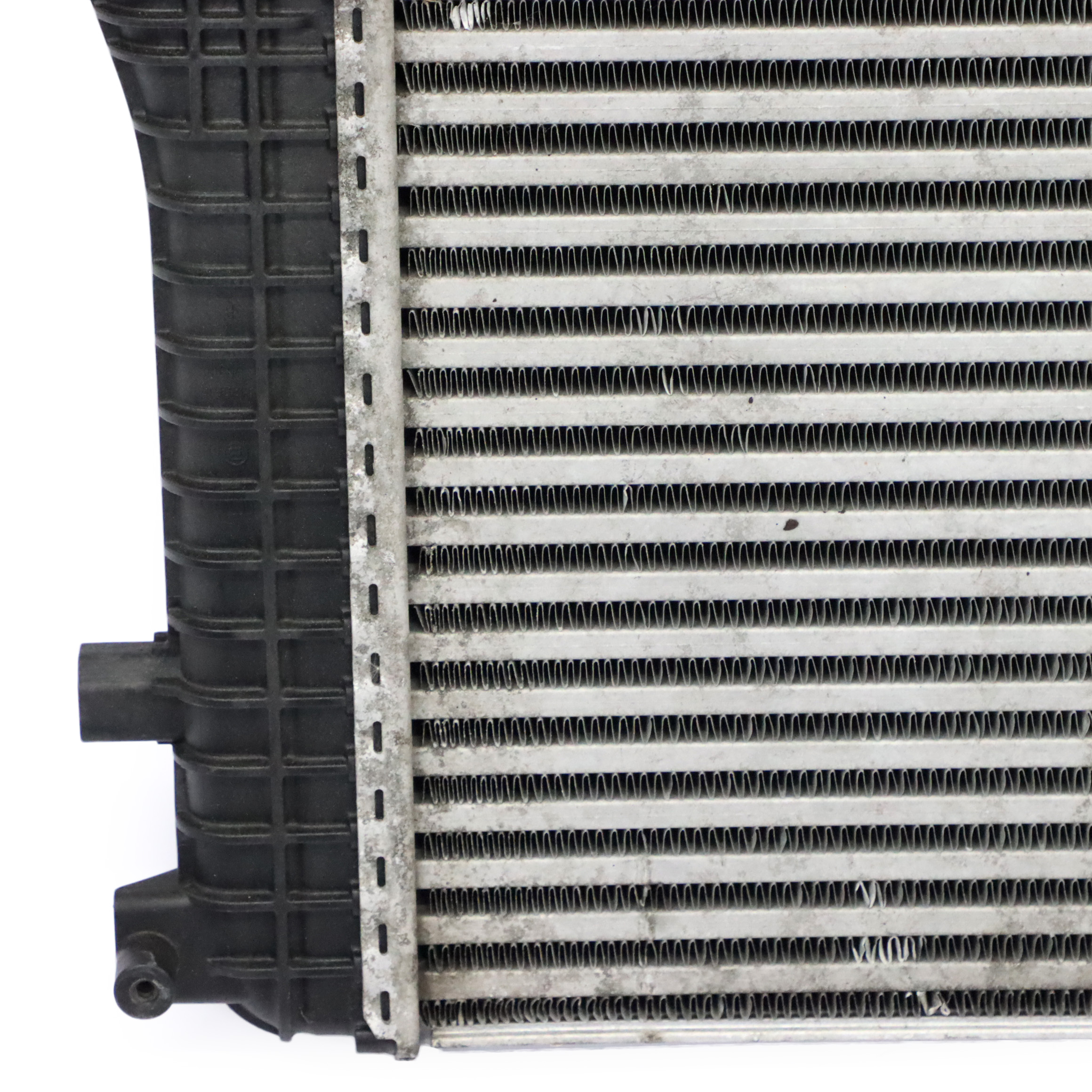 Audi A3 8P Ladeluftkühler Intercooler Kühlereinheit 1K0145803A