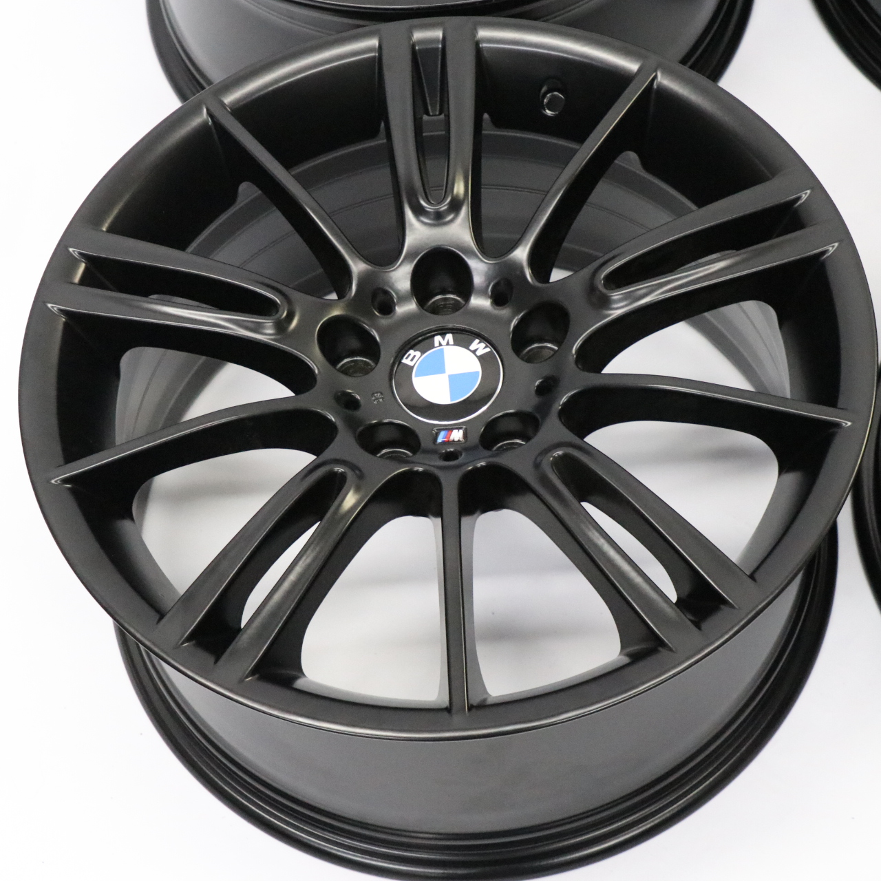 BMW E90 E91 E92 E93 Komplett satz 4x Schwarz Felge 18" M Spider Speiche 193