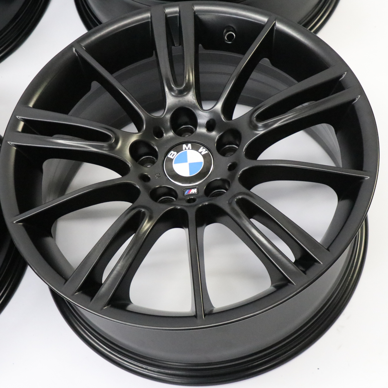 BMW E90 E91 E92 E93 Komplett satz 4x Schwarz Felge 18" M Spider Speiche 193