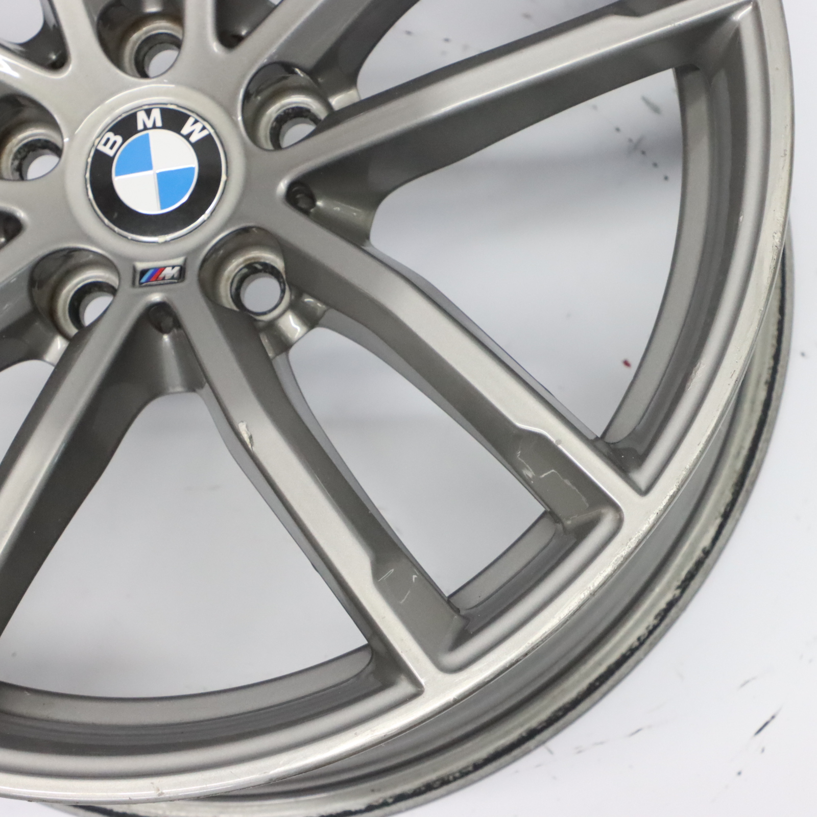 BMW G30 Ferric Grau Leicht metall felge 18" 8J ET:30 Doppel speiche 662M 8093405