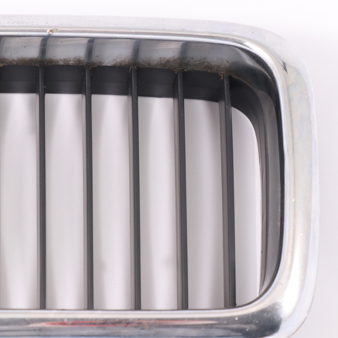 Kühlergrill BMW E38 Kühlergrill vorne rechts Trim Niere Chrom 8125812