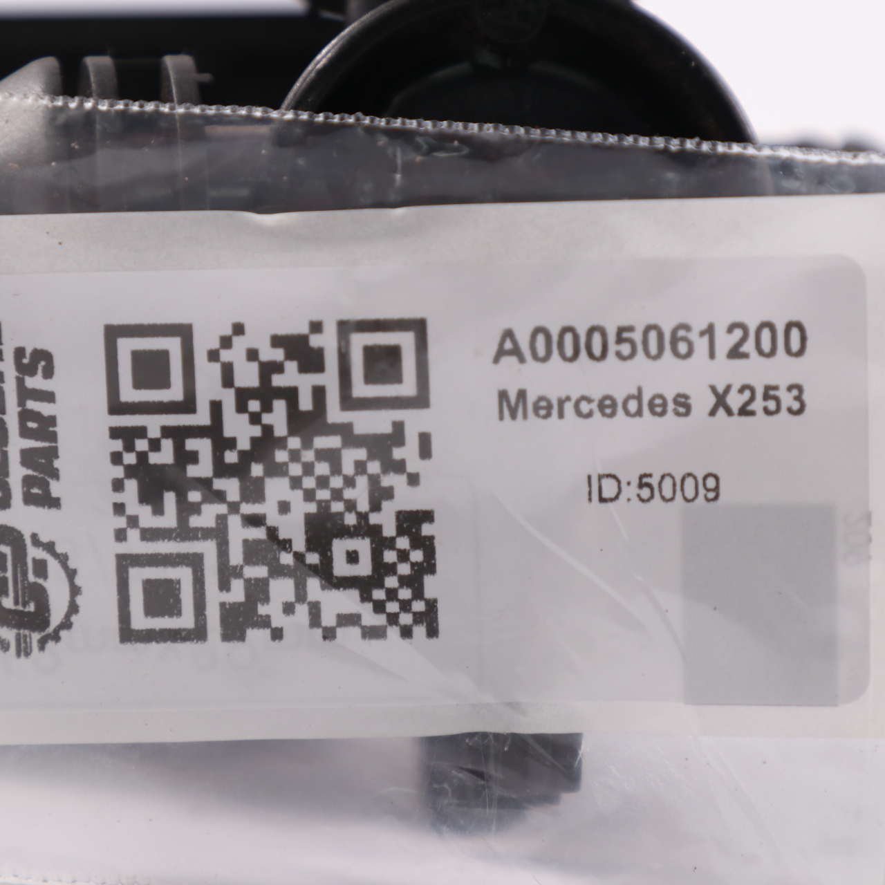 Mercedes GLC 300e Hybrid X253 Coupe Batterie Kühlungs Ventil A0005061300