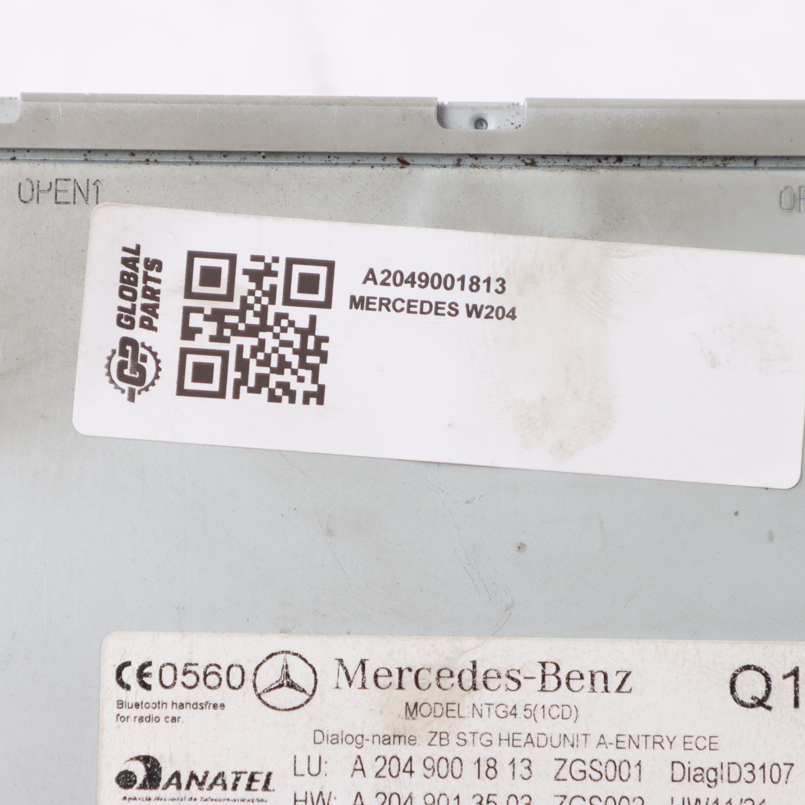 Mercedes W204 Hauptgerät Radio CD Spieler Audio Sat Nav Steuerung A2049001813