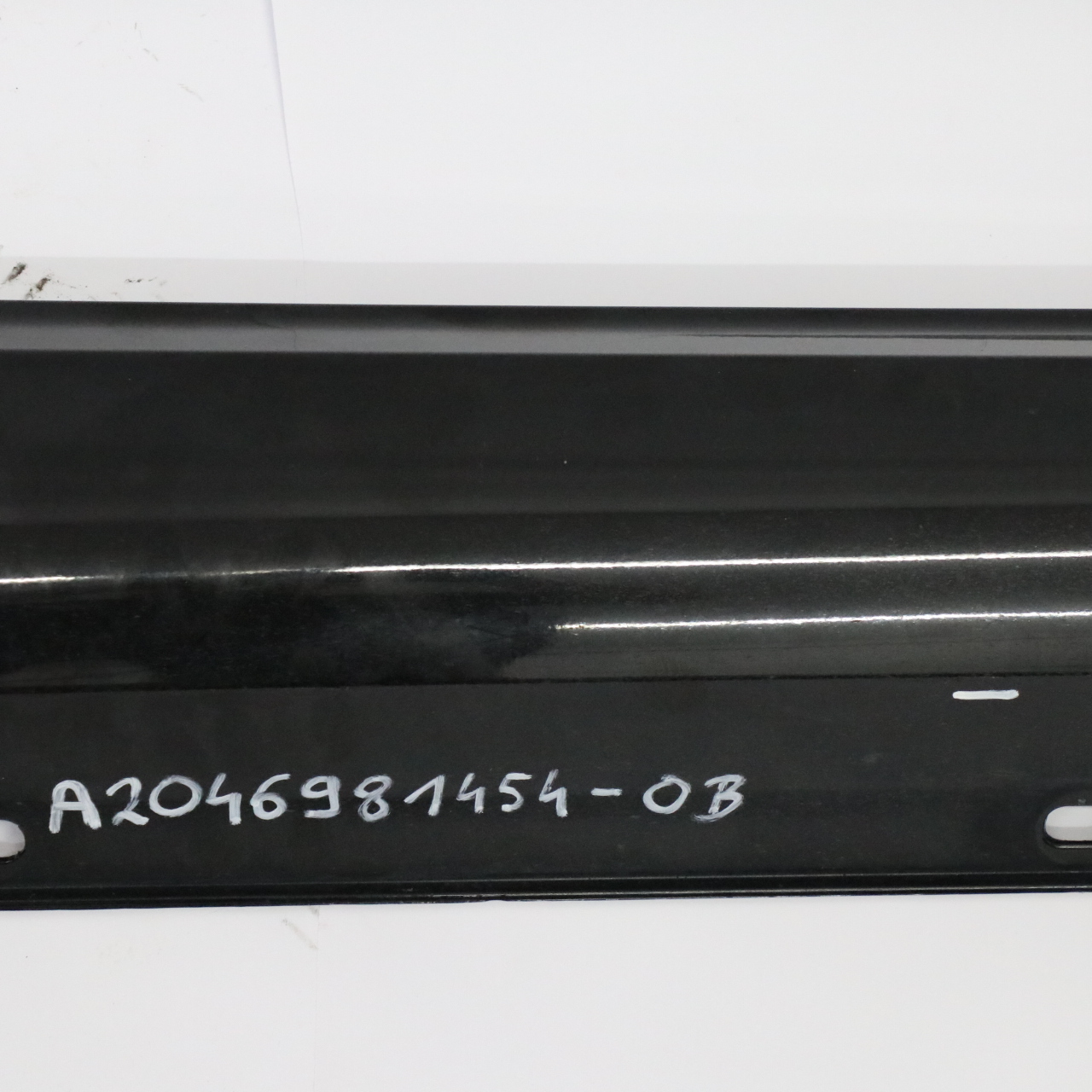 Mercedes W204 Side Skirt Door Sill Cover Right O/S Obsidian Black Metallic - 197