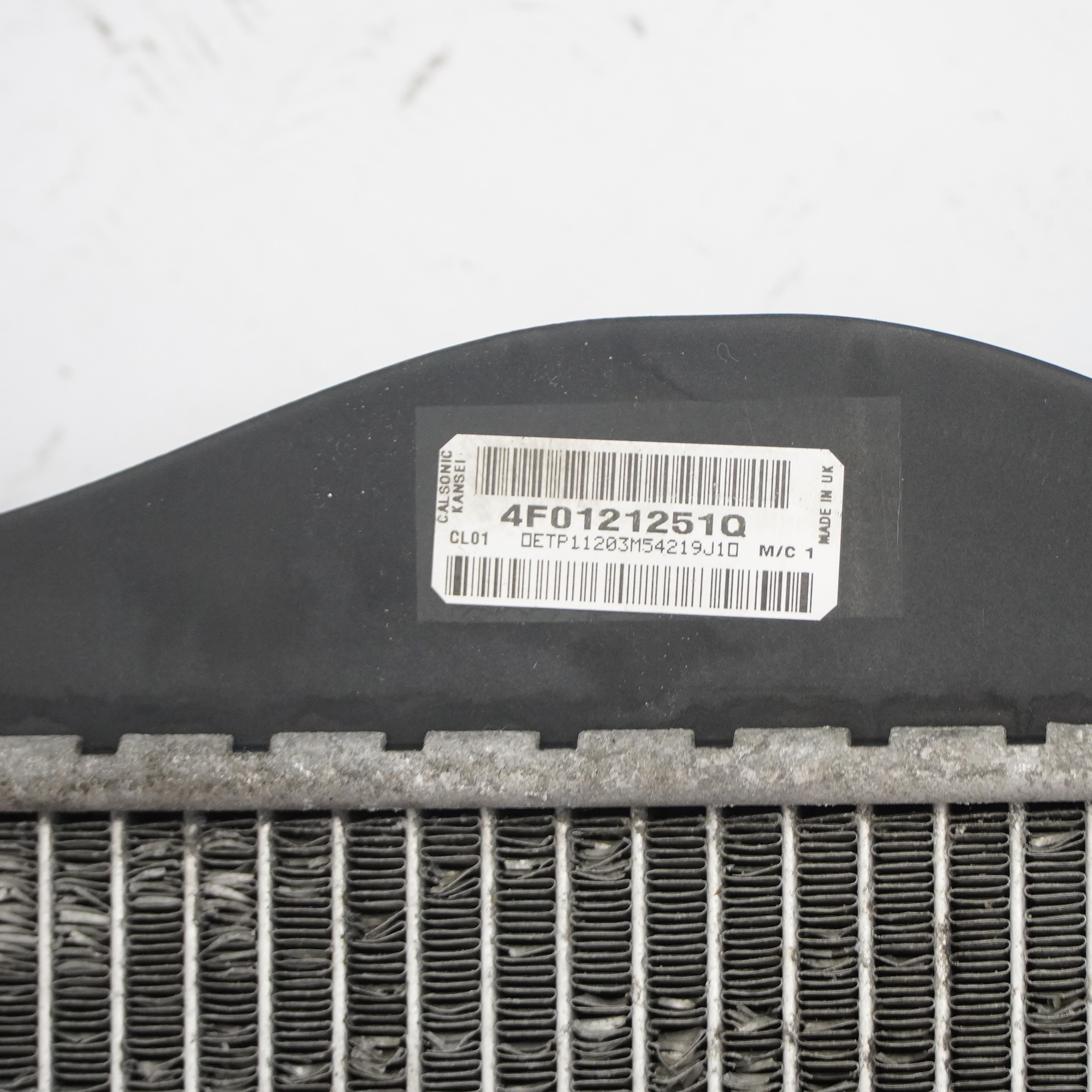 Audi A6 C6 2.0 TDI Motorkühlung Kühler Radiator für Schaltgetriebe 4F0121251Q