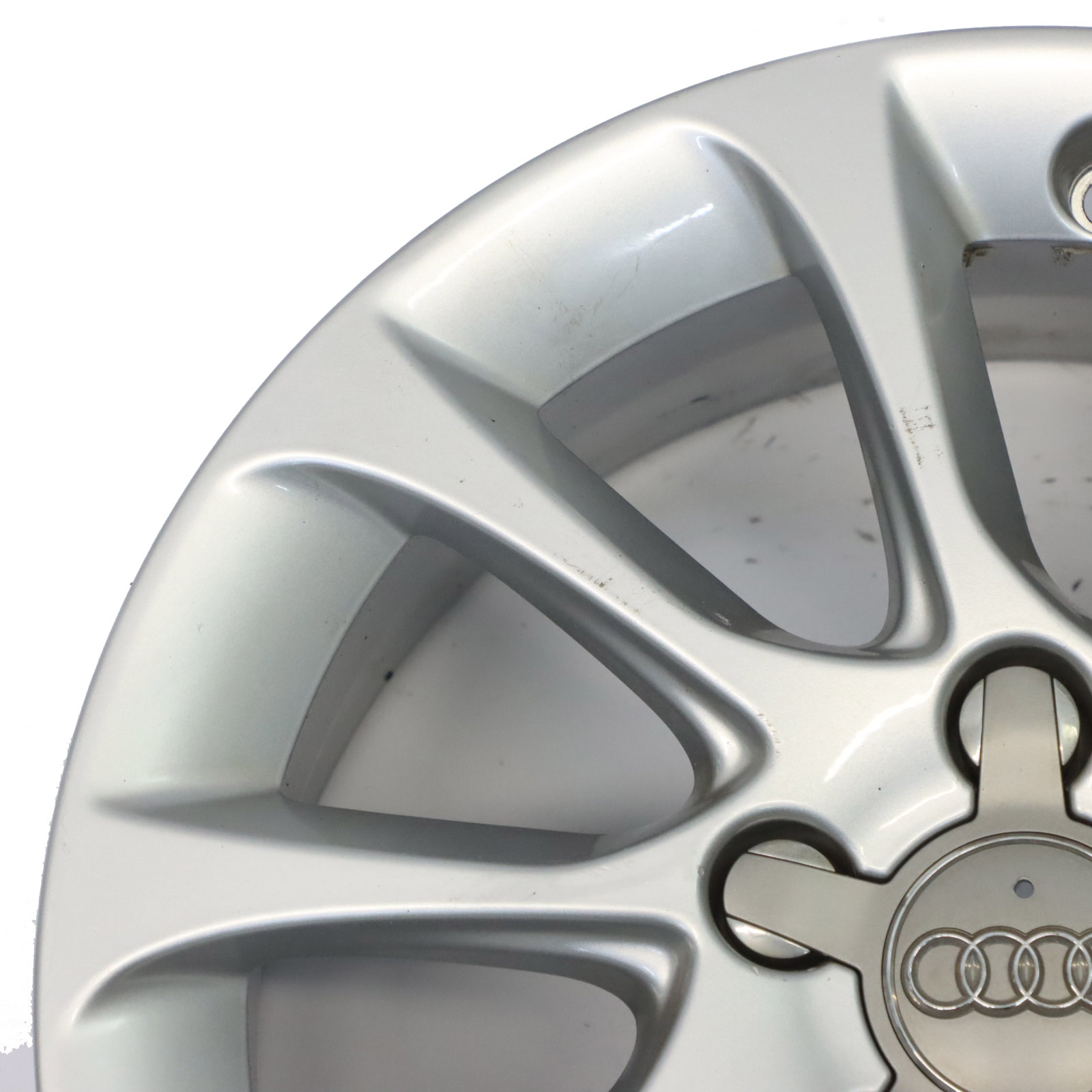 Audi A3 8V Silberne Leicht Metall Felge 16" 6.5J ET46 8V0601025BM