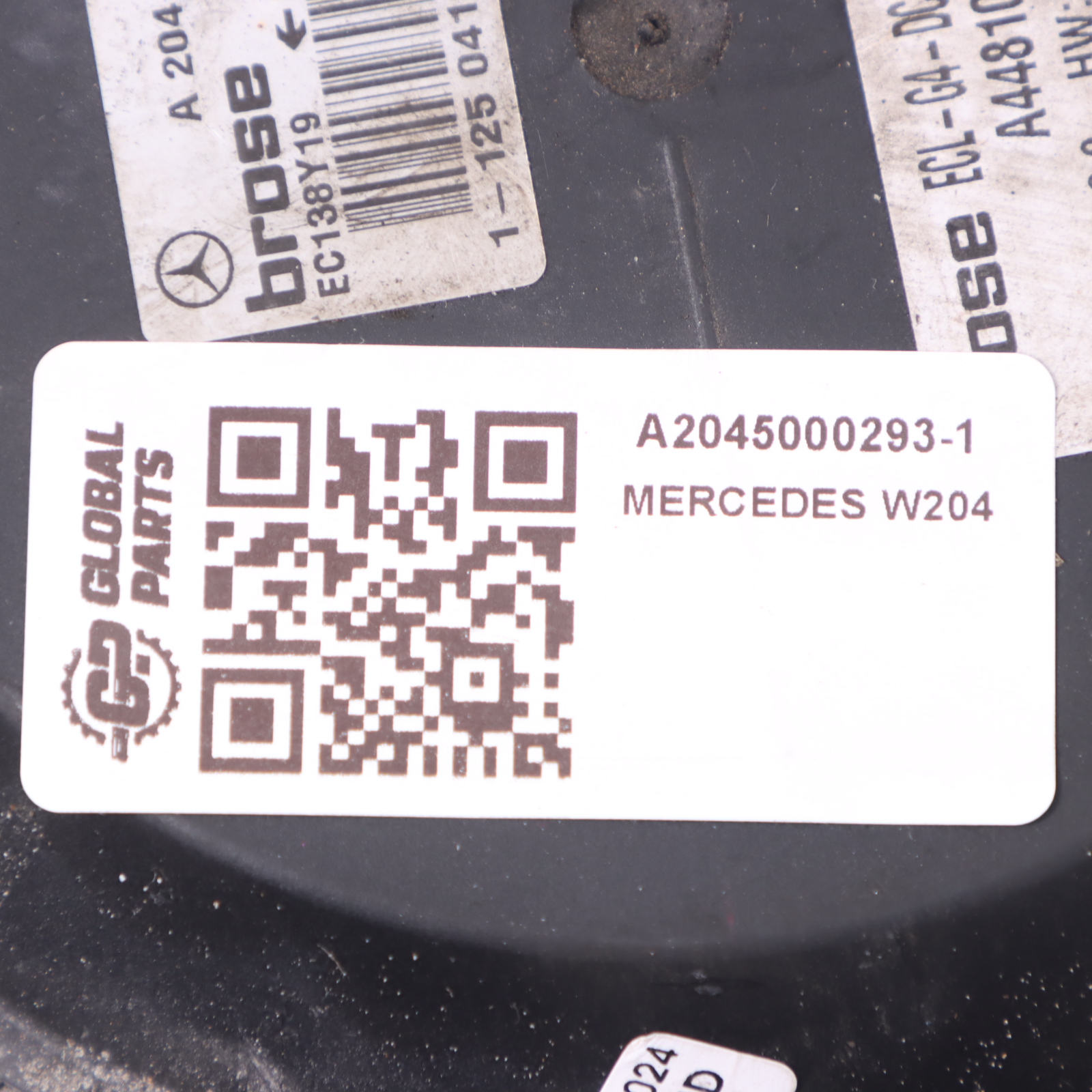 Mercedes W204 W212 Kühlerlüfter Motor Kühlung Kühlerabdeckung A2045000293