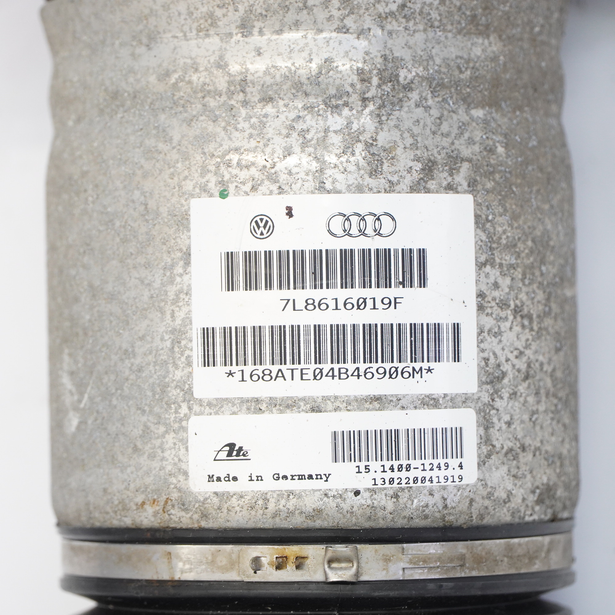 Audi Q7 4L Stoßdämpfer hinten links Luftfederung Federbein 7L8616019F