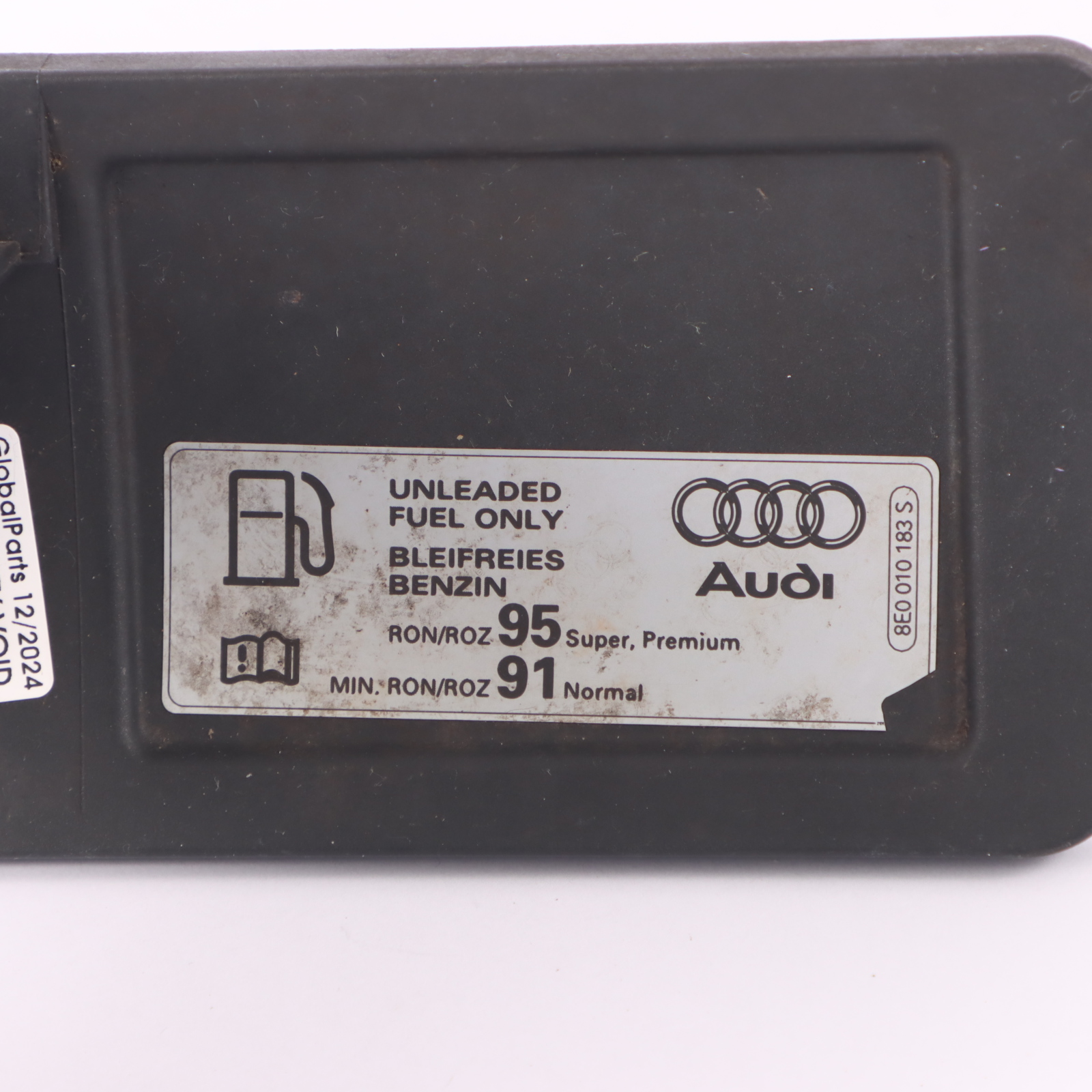 Audi A4 B8 Kraftstoff Füllstoff Pot Gehäuse Abdeckung Verkleidung 8K0809999A