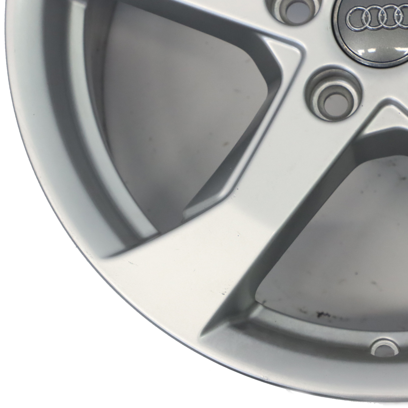 Audi A3 8V Silberne Leichtmetallfelge 17" ET:51 7,5J Sternspeiche 8V0601025CT