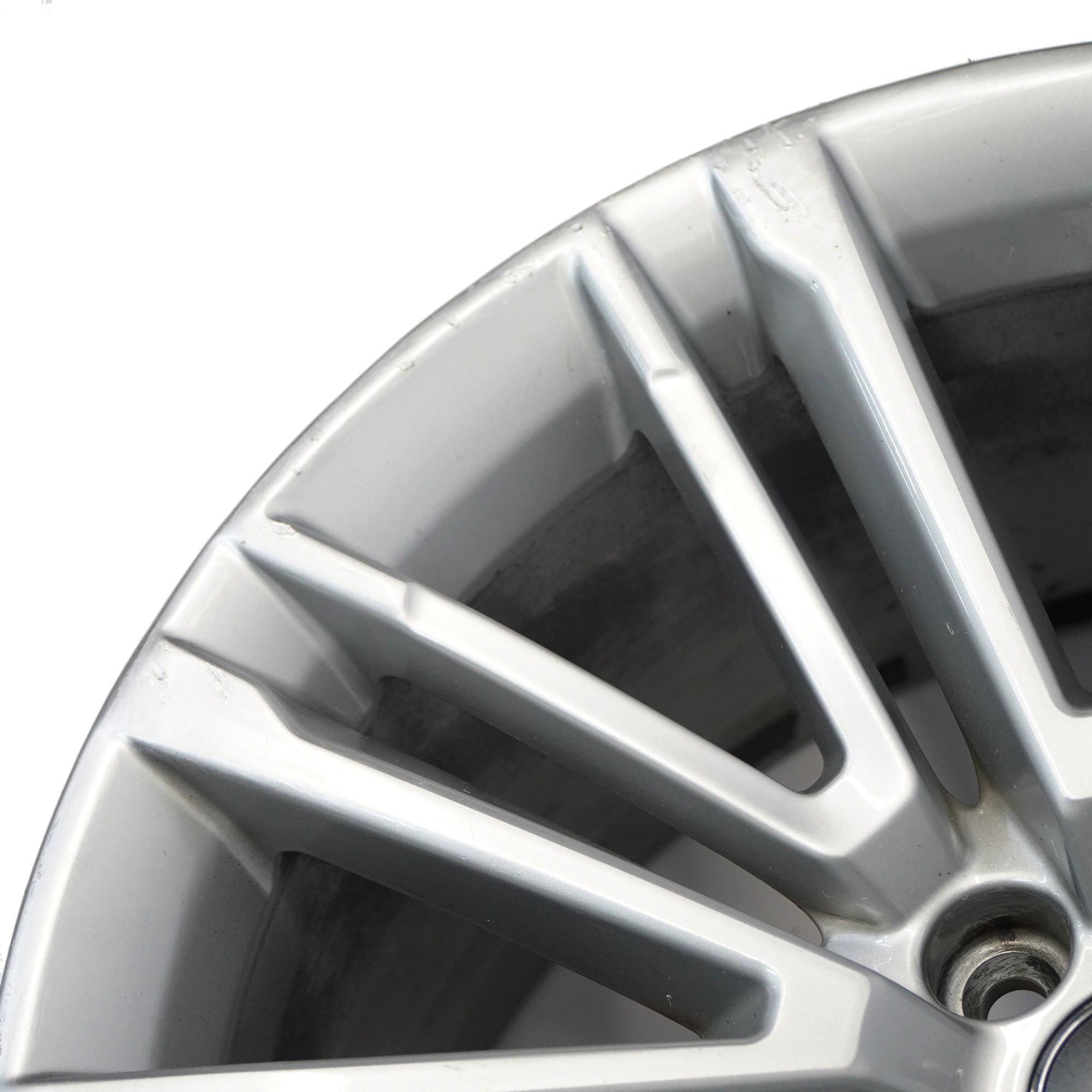 Audi A4 8W B9 Silber Felge Leichtmetallfelge Alufelge 19" 8,5J ET:40 8W0601025BE