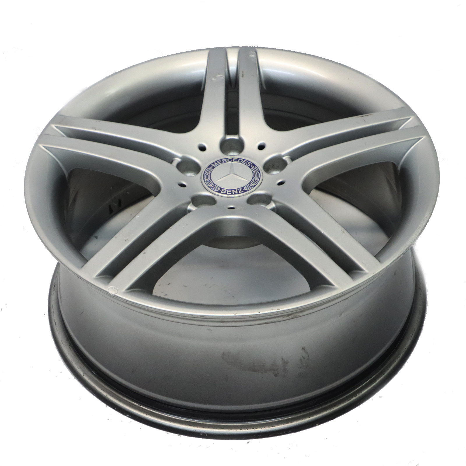 Mercedes W203 Silberne Alufelge 18" ET:36 7,5J 5-Doppelspeiche A2034015502