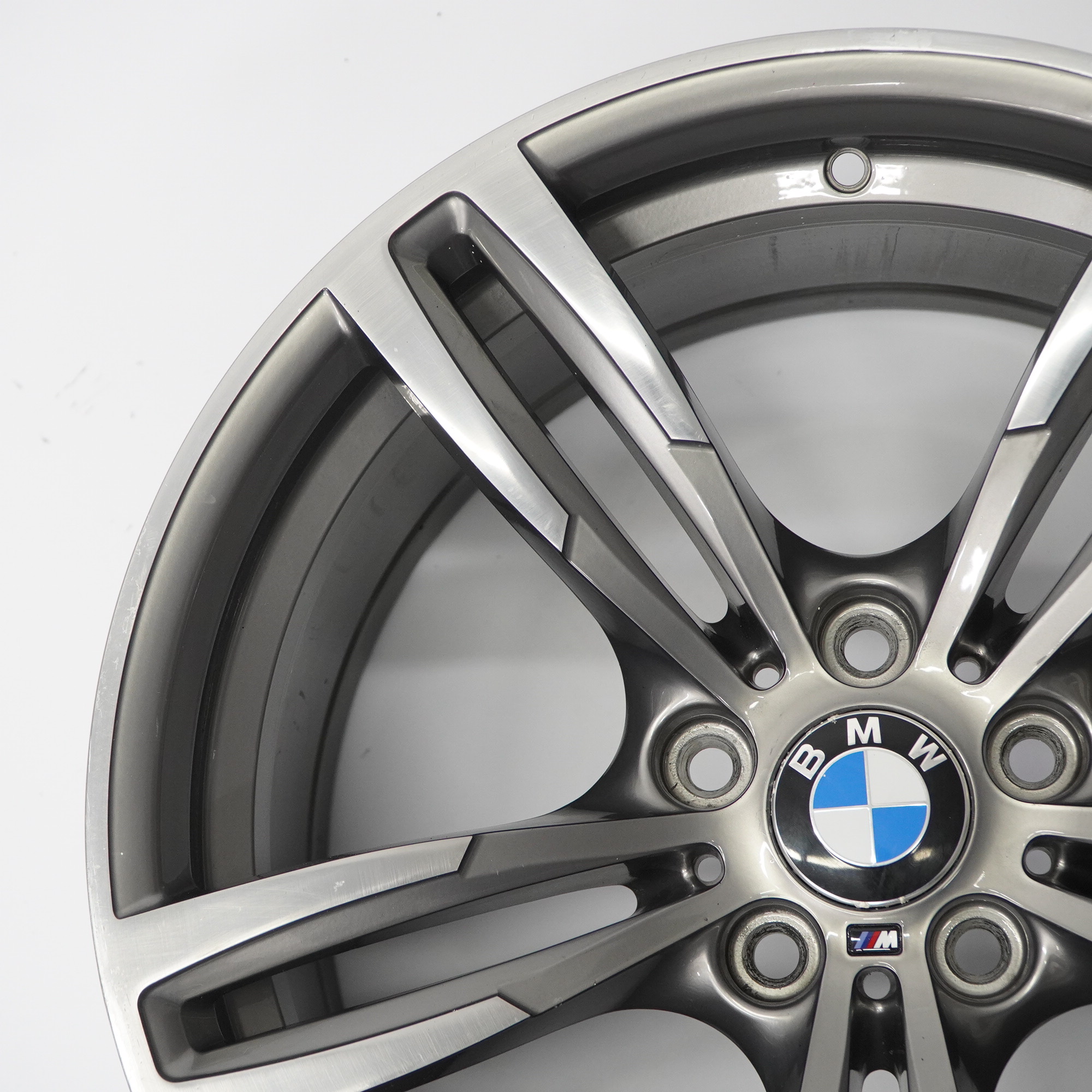 BMW F80 M3 F82 M4 Hinten Eisen Grau Felge M Doppelspeiche 437M 19" 10J