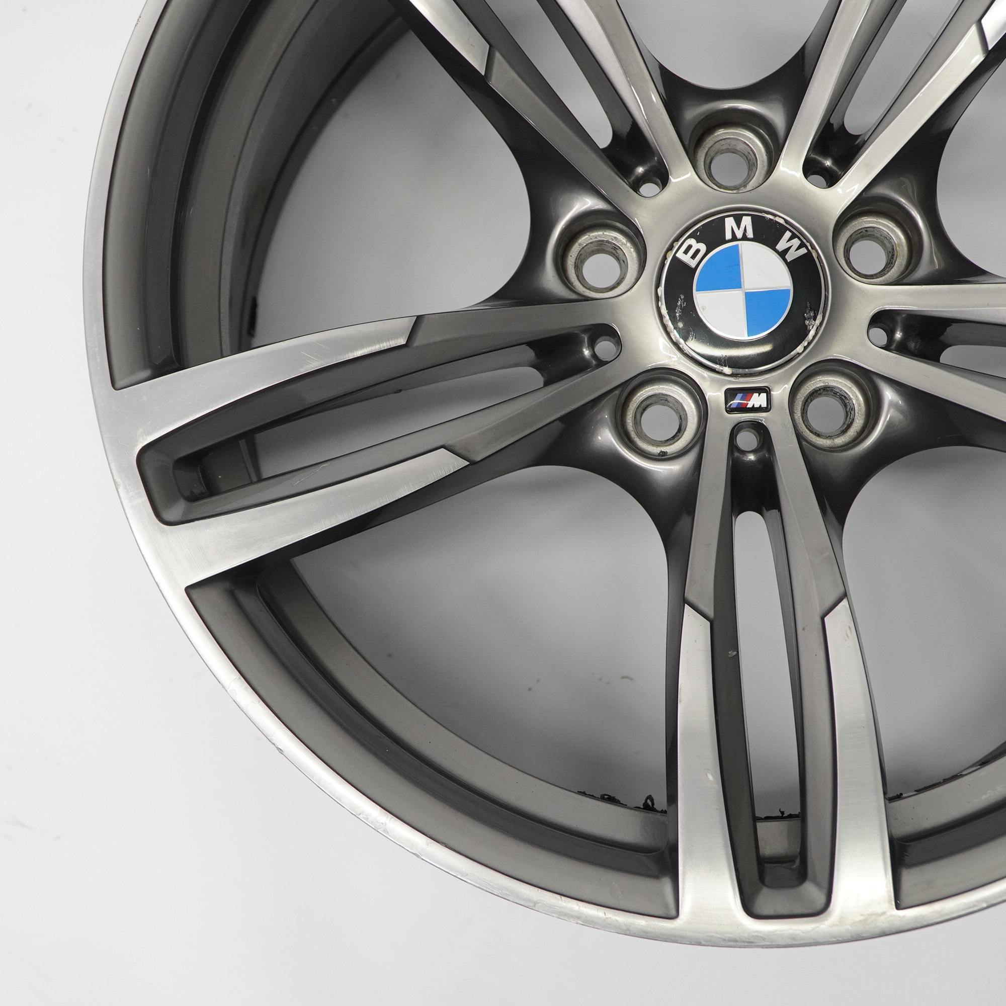 BMW F80 M3 F82 M4 Hinten Eisen Grau Felge M Doppelspeiche 437M 19" 10J