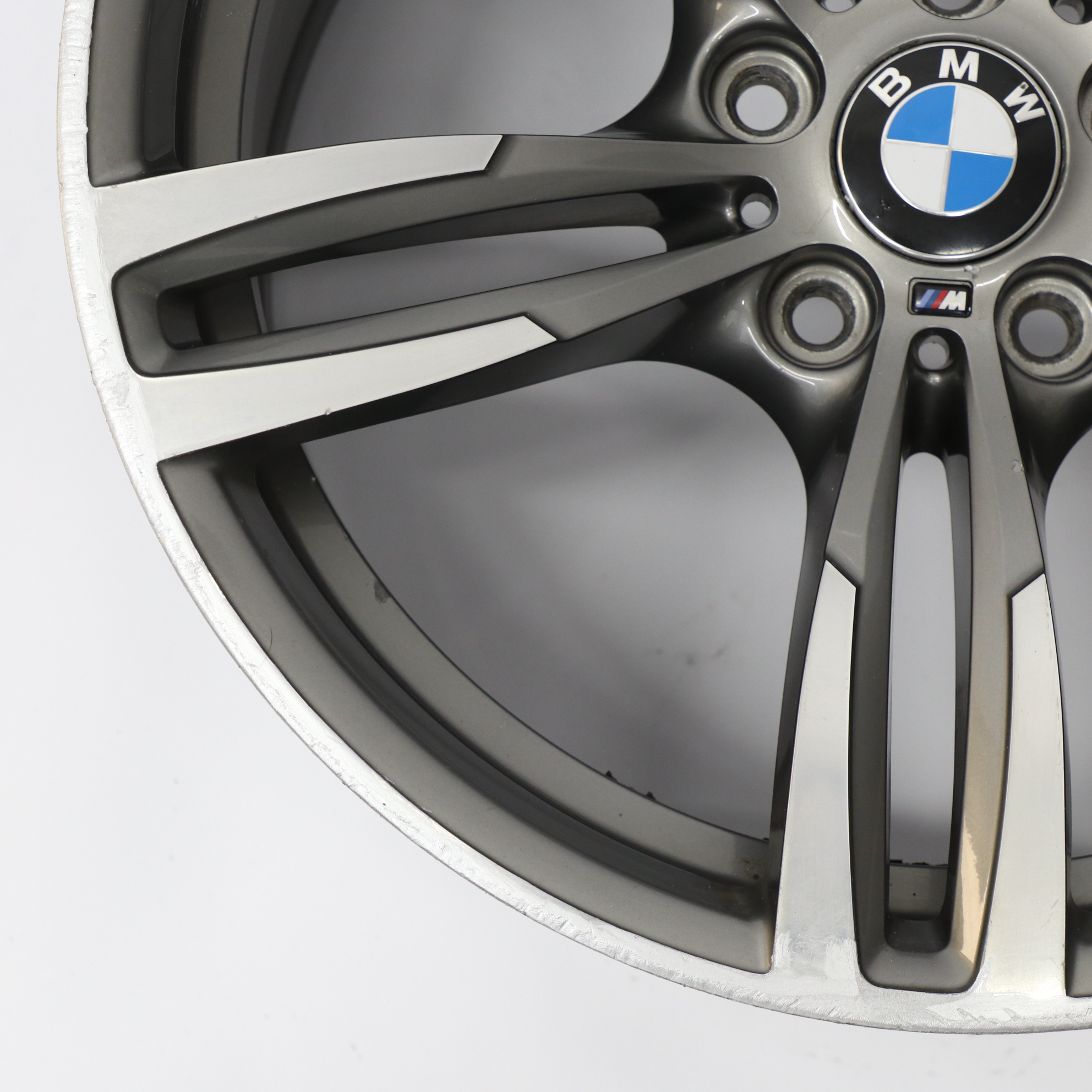 BMW F80 M3 F82 M4 Hinten Eisen Grau Felge M Doppelspeiche 437M 19" 10J