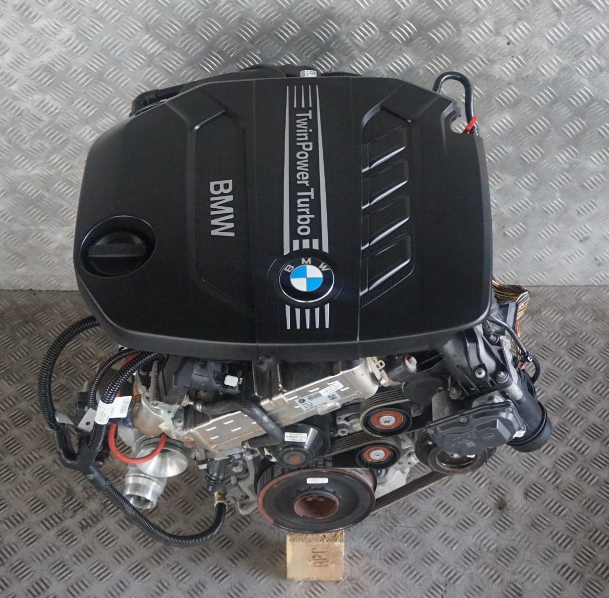 BMW 1 er F20 114d 116ed N47N Kompletter Motor N47D16A Neue Steuerkette GARANTIE