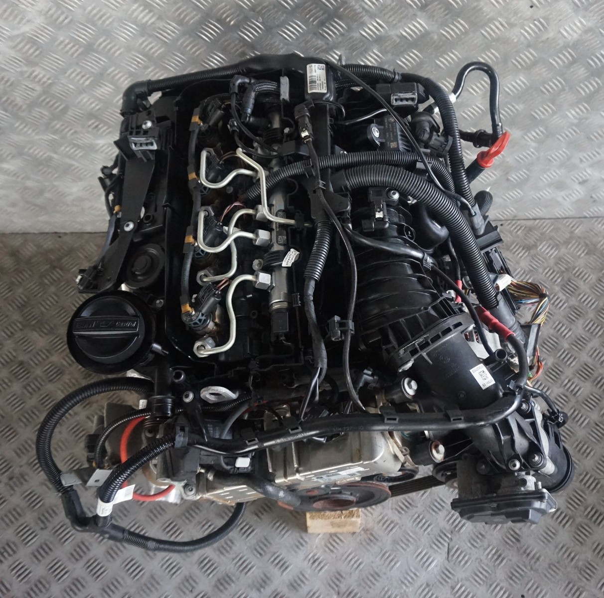 BMW 1 er F20 114d 116ed N47N Kompletter Motor N47D16A Neue Steuerkette GARANTIE