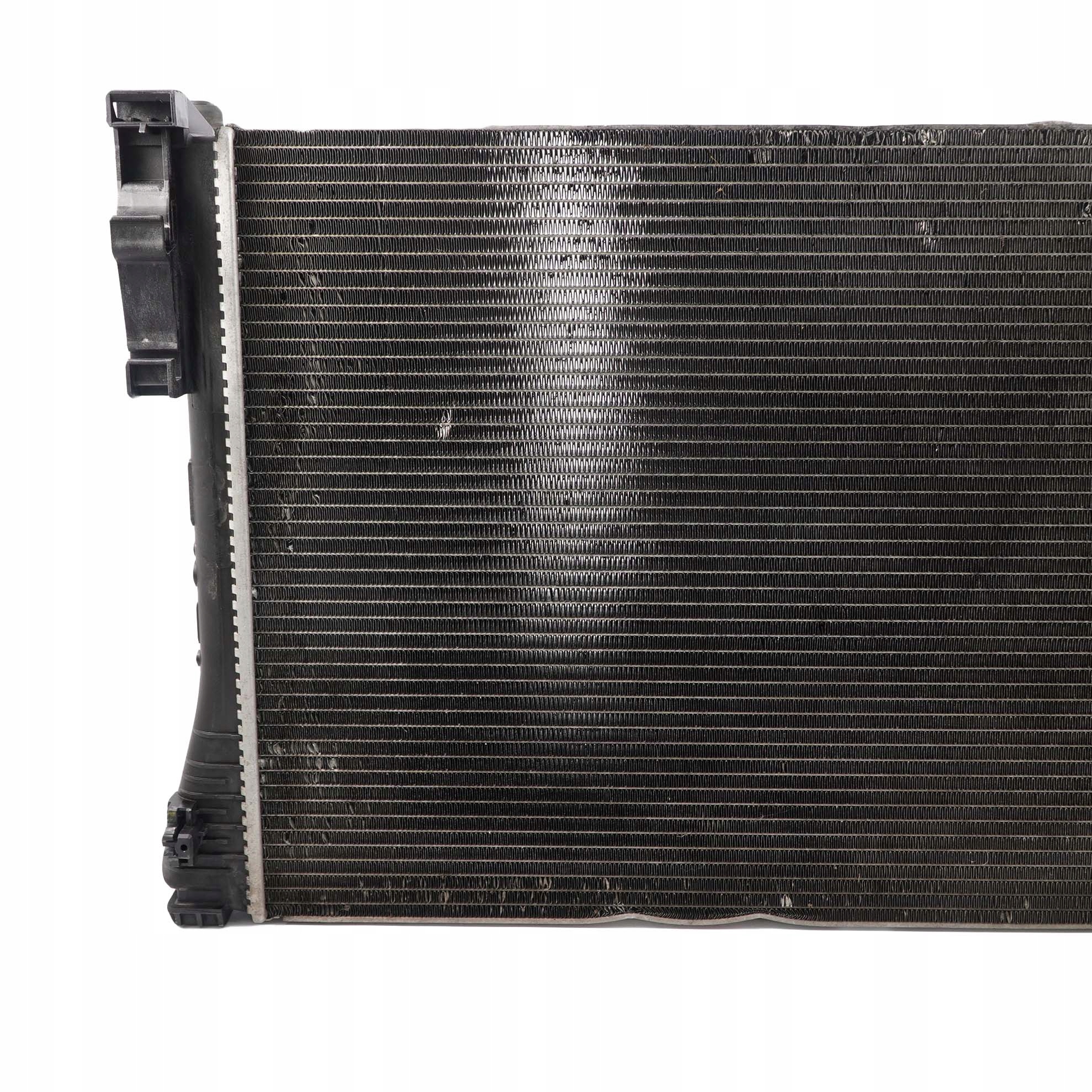 Mercedes-Benz C E W204 W207 W212 Motorkühlung Kühler Radiator A2045004303