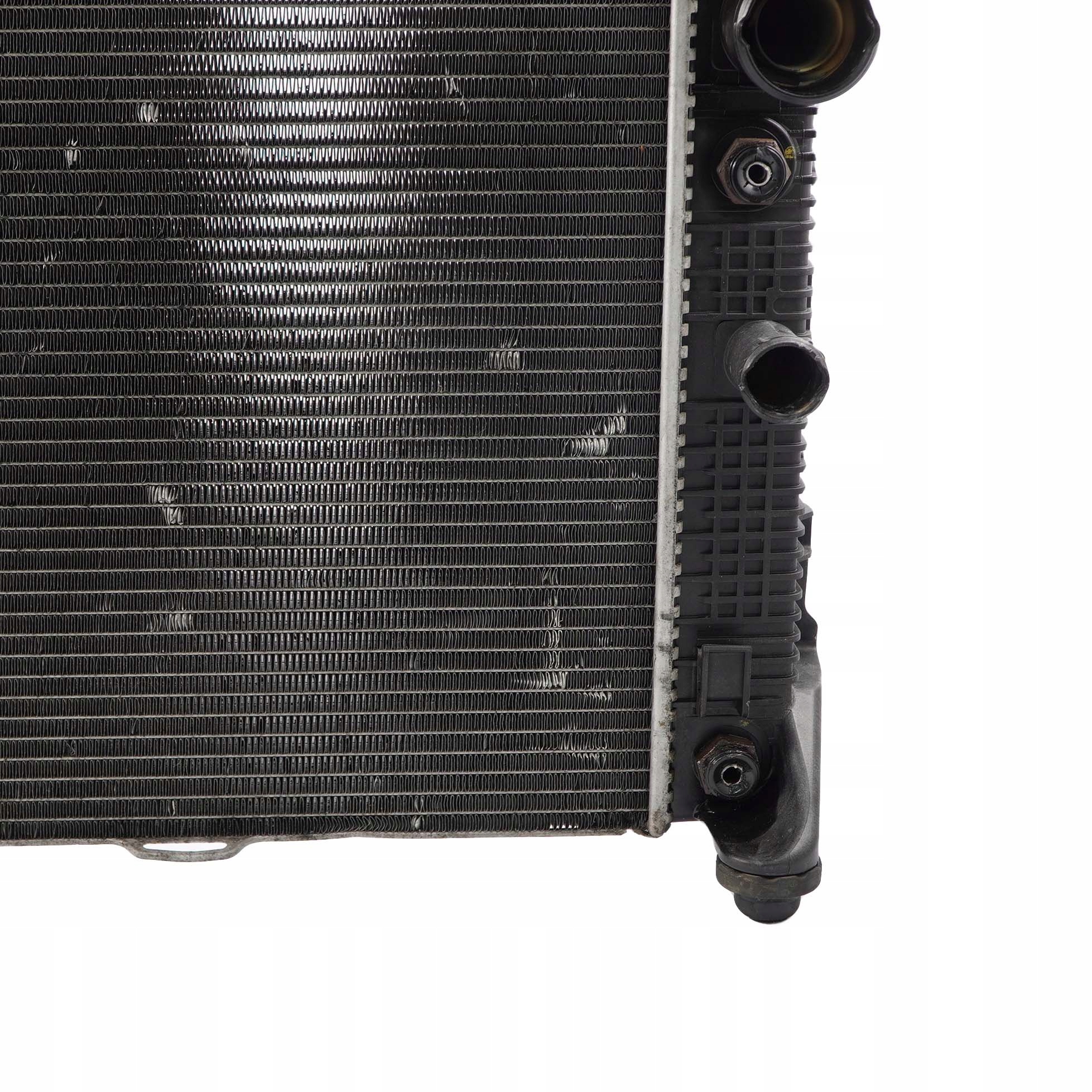 Mercedes-Benz C E W204 W207 W212 Motorkühlung Kühler Radiator A2045004303