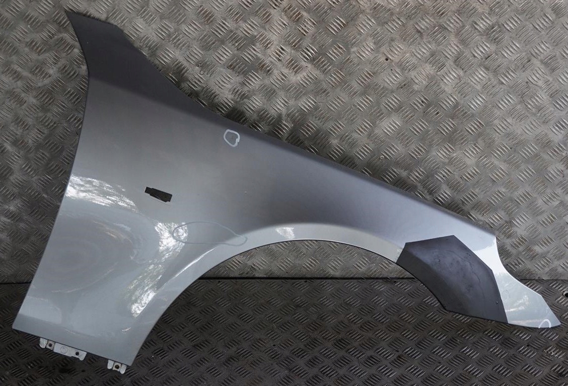 BMW 5 E60 E61 2 Front Right Wing Fender Side Panel O/S Silbergrau Silver Grey