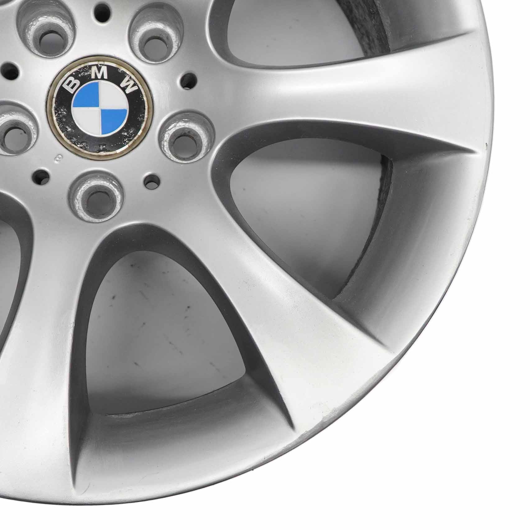 BMW 5er E60 E61 Silberne Leichtmetallfelge 18" 8J ET:20 Sternspeiche 124 6760617