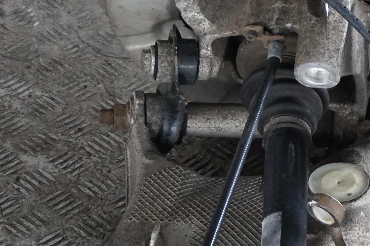 BMW E60 525d M57N Hinten Rechts Aufhängung Bein Träger Bremsscheibe Bremssattel