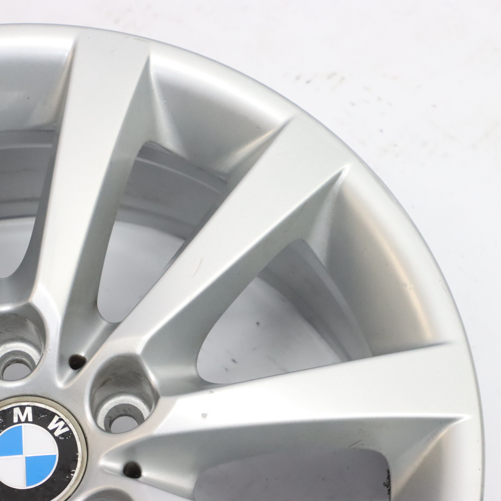 BMW F06 F10 F11 Silber Alu Felge Alufelge 18" V-Speiche 328 8J ET:30 6790173 