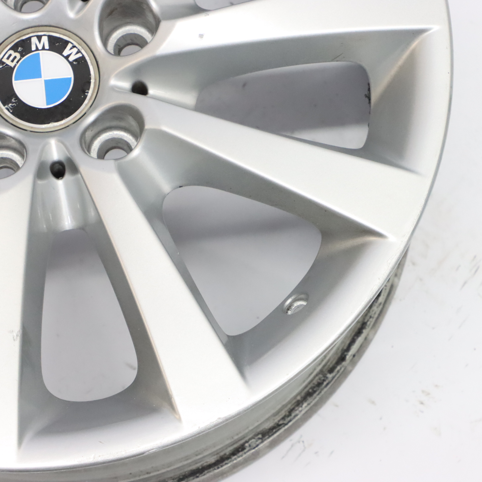 BMW F06 F10 F11 Silber Alu Felge Alufelge 18" V-Speiche 328 8J ET:30 6790173 