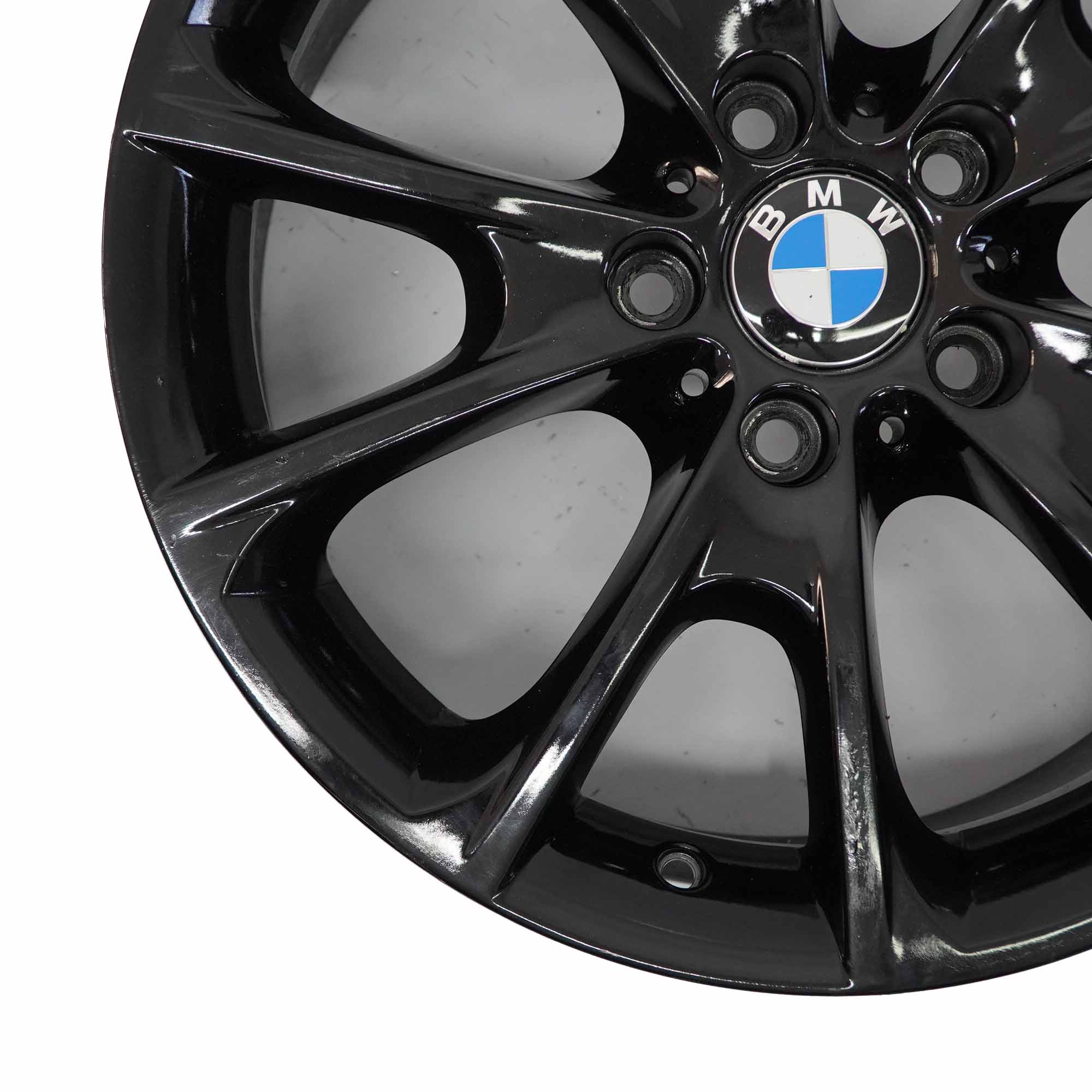 BMW F30 F32 LCI Schwarzes Leichtmetallrad 18" 8.5J ET:47 V-Speiche 398 6874821