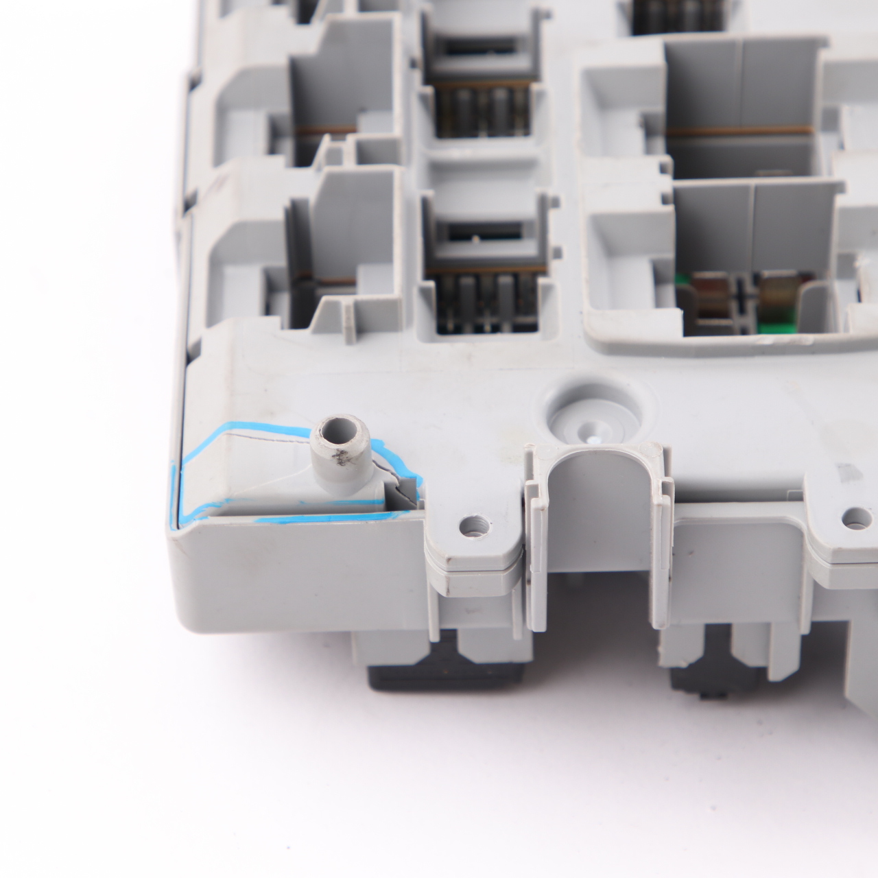 Sicherungskasten BMW E87 E90 E91 E92 Stromverteiler vorne Steuergerät 6906621