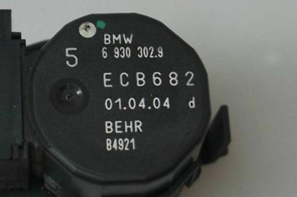 BMW 5 6 er E60 E61 E63 E64 Stellantrieb Belüftung Motorheizung rechts 6942988