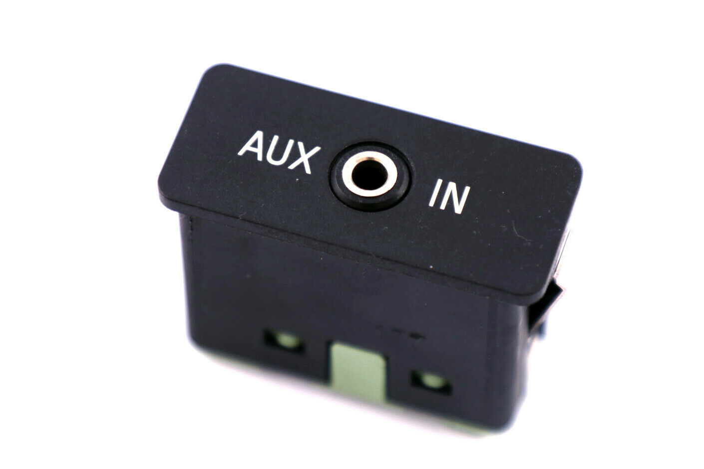 BMW 1 3 5 6 7 X3 X5 er E60 E61 E81 E87 E90 F10 F11 Audio Aux In Buchse