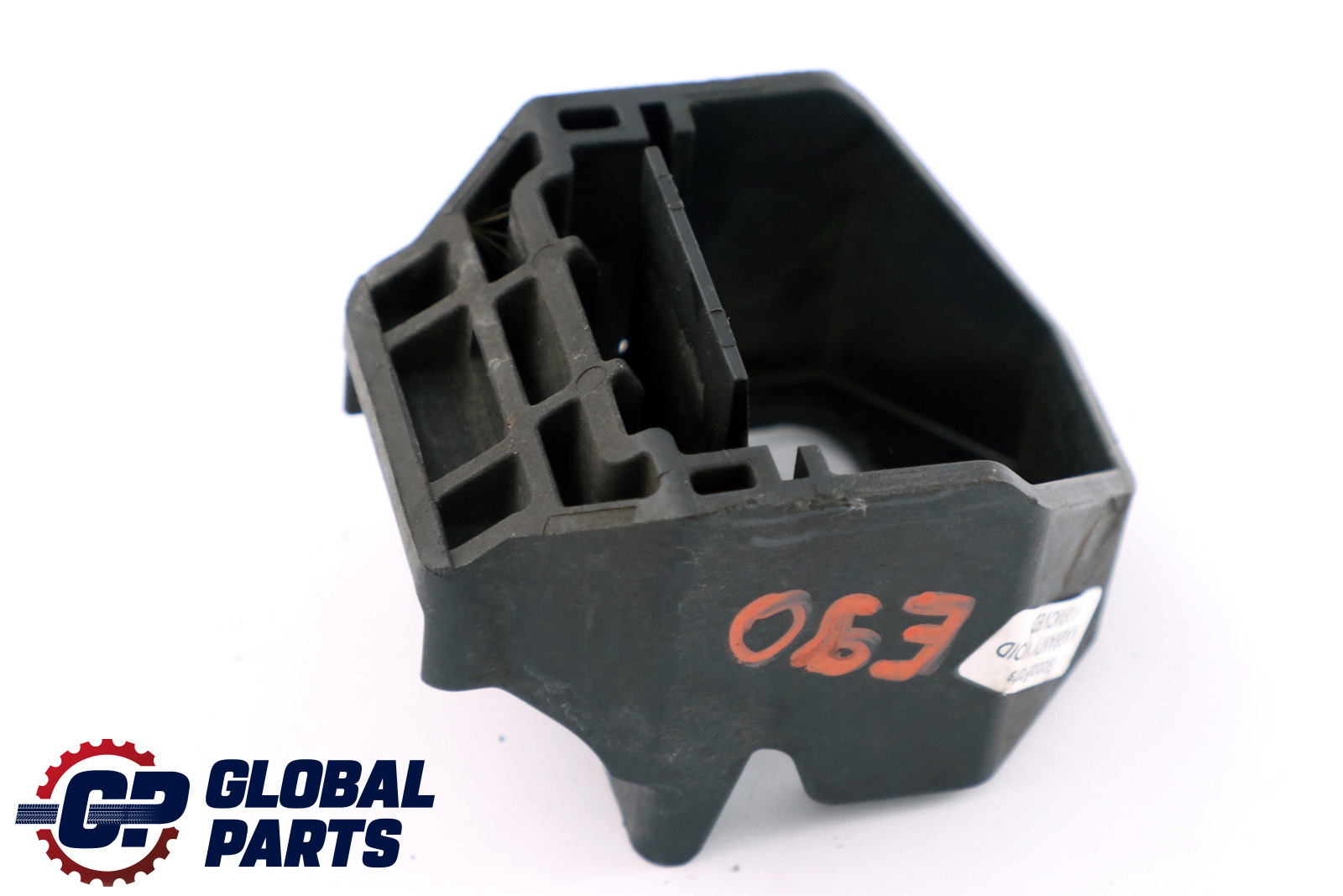 BMW 1 3 Series E81 E82 E87 E87N E90 E91 E92 E93 Lower Cooler Bracket 7524956